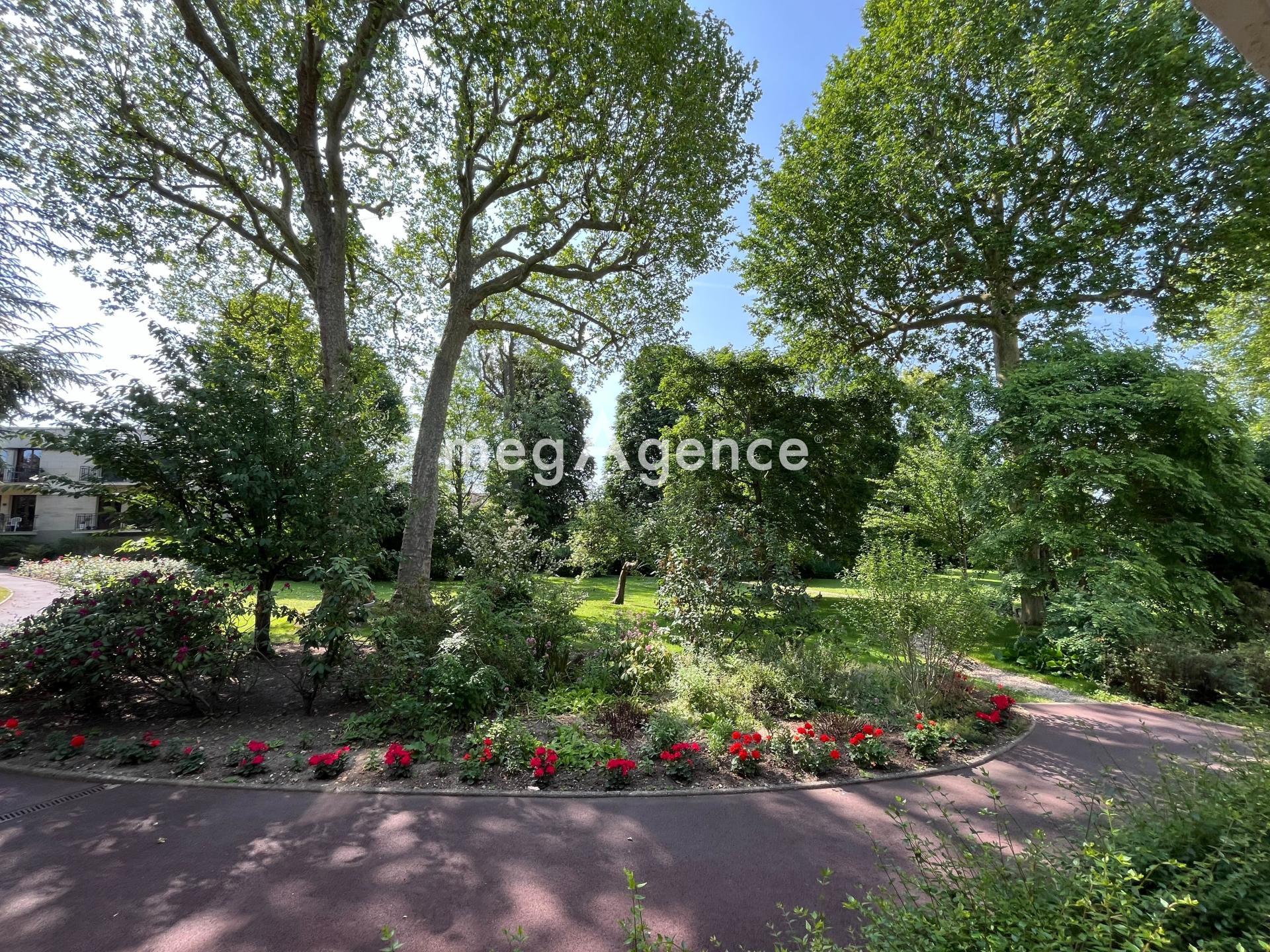 Miniature photo - 2 / 11