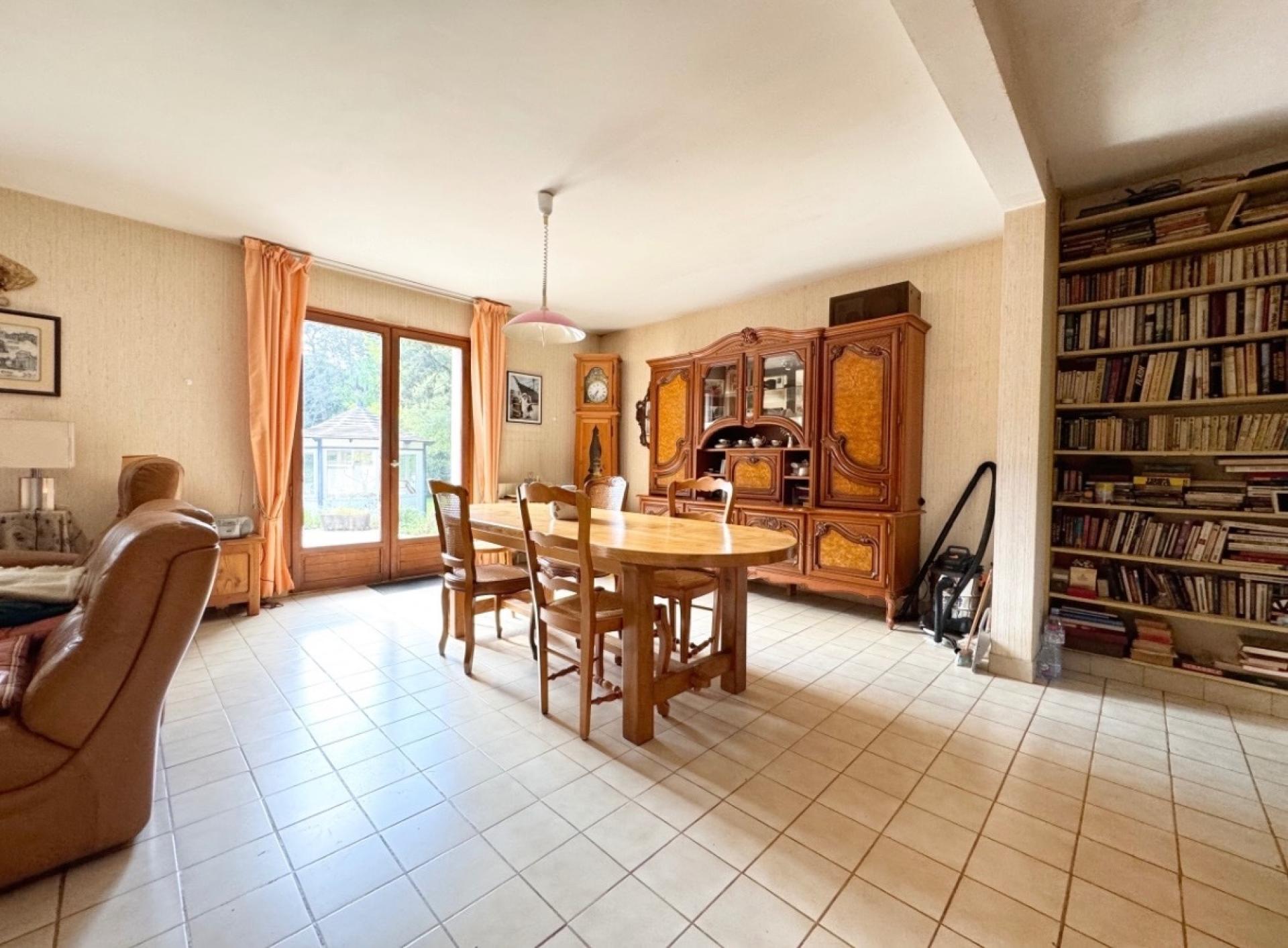 Miniature photo - 8 / 16