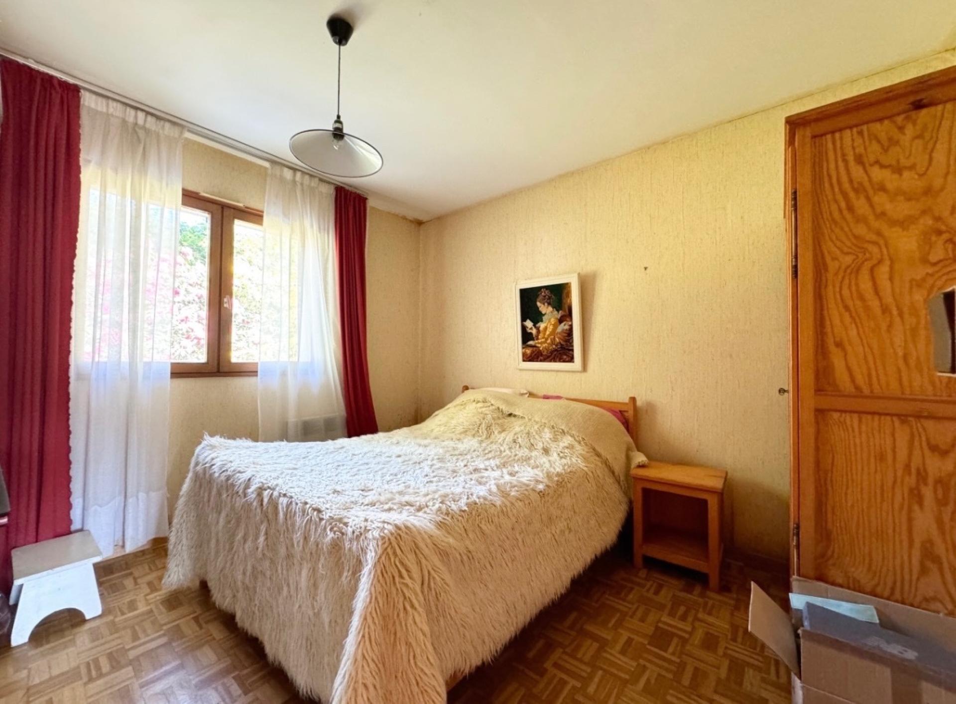 Miniature photo - 12 / 16