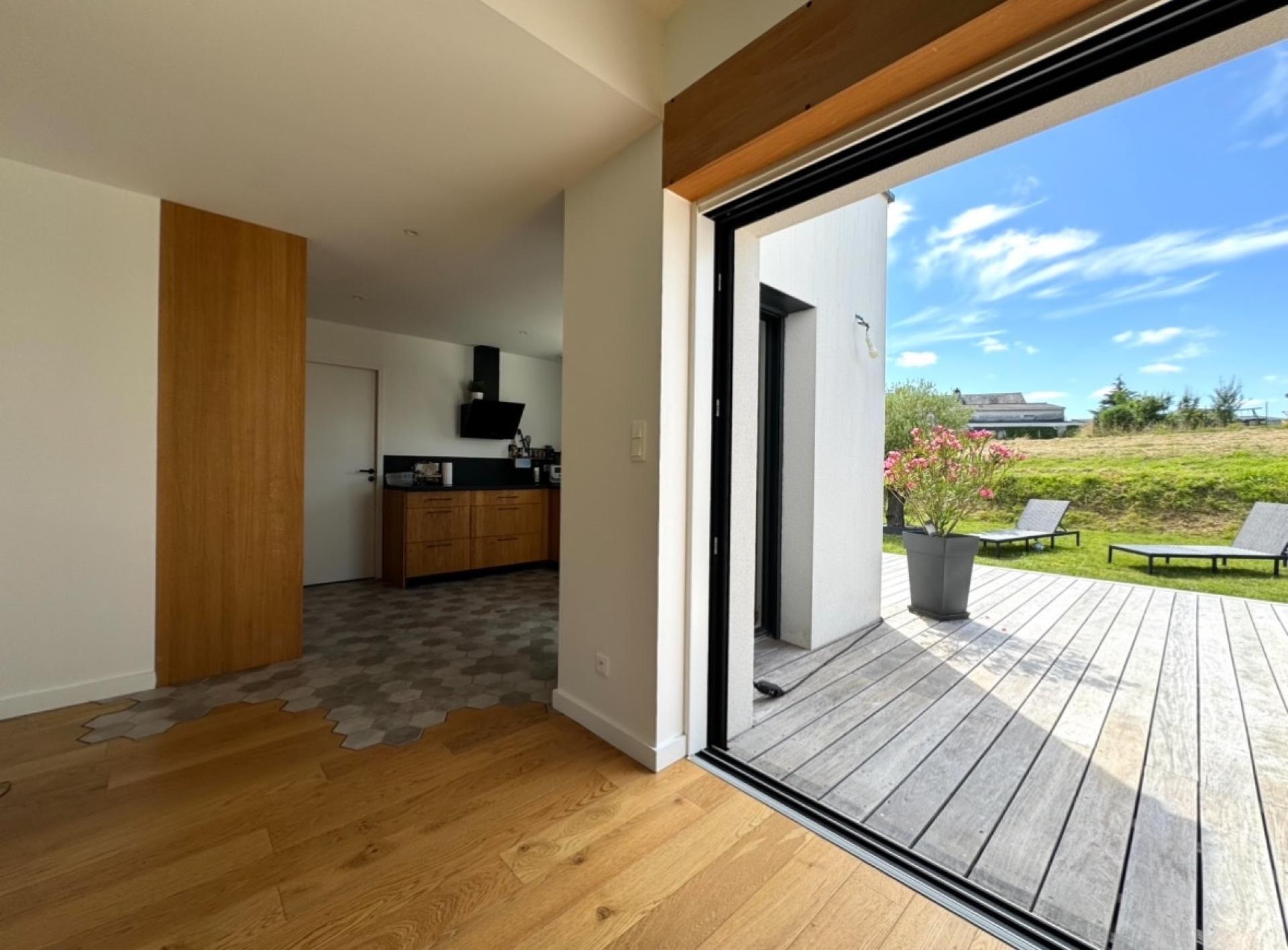 Miniature photo - 8 / 15