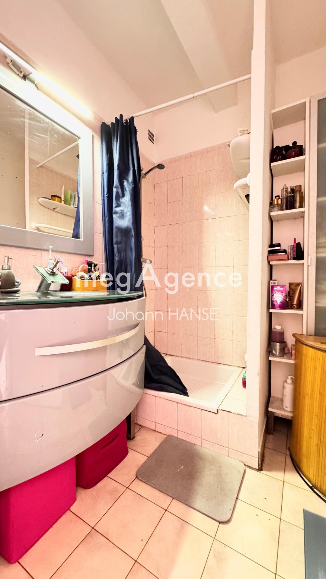 Miniature photo - 2 / 8