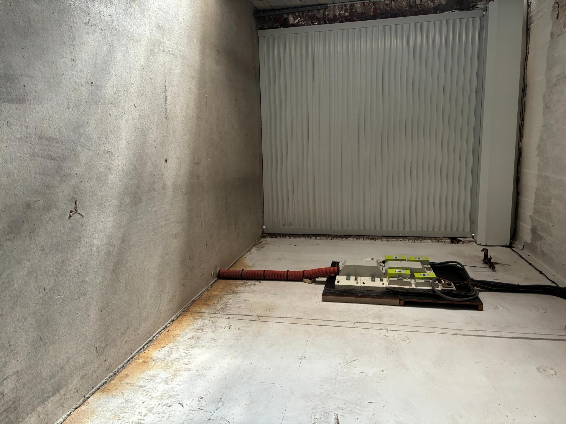 Miniature photo - 13 / 15