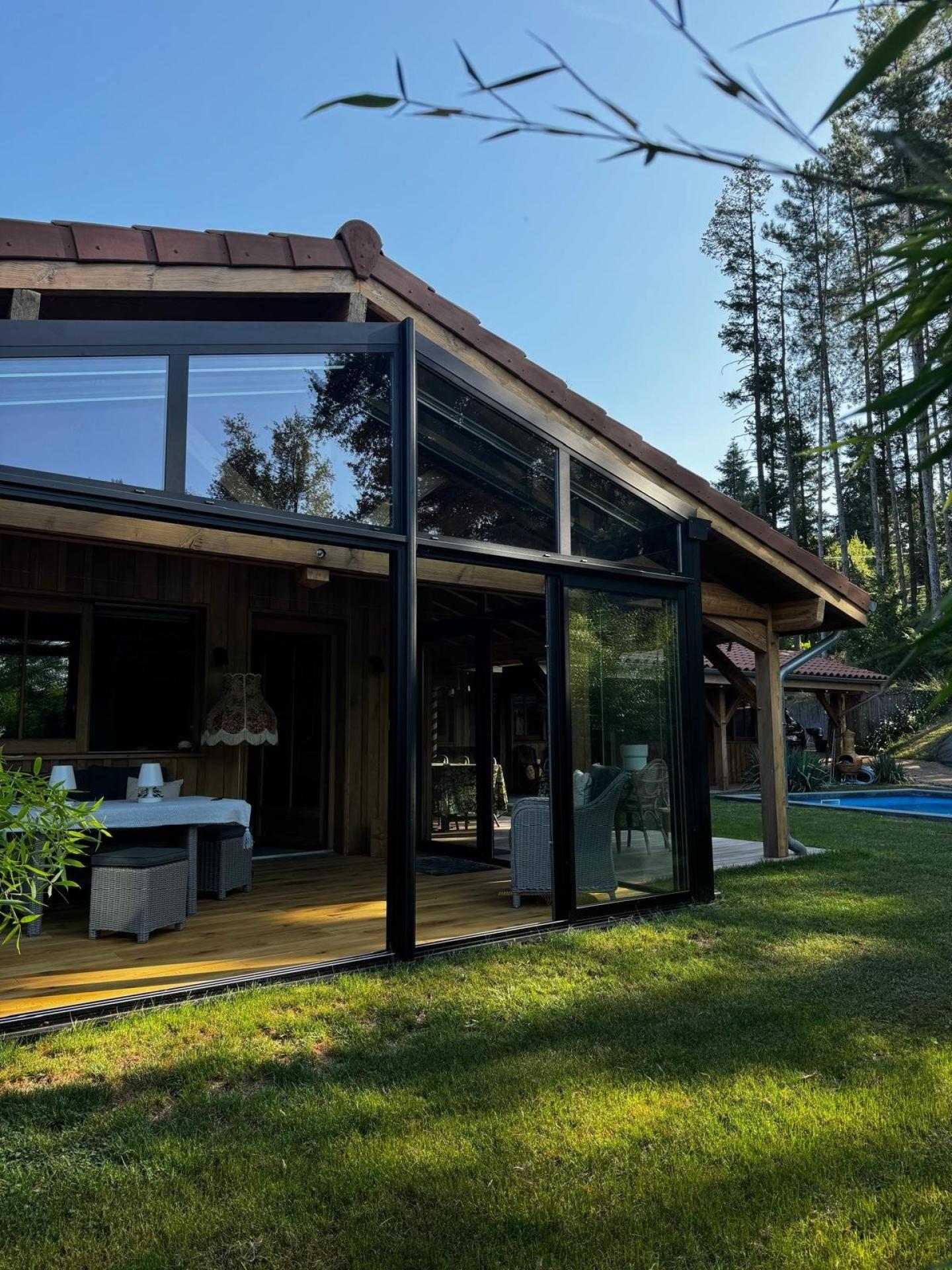 Miniature photo - 10 / 20