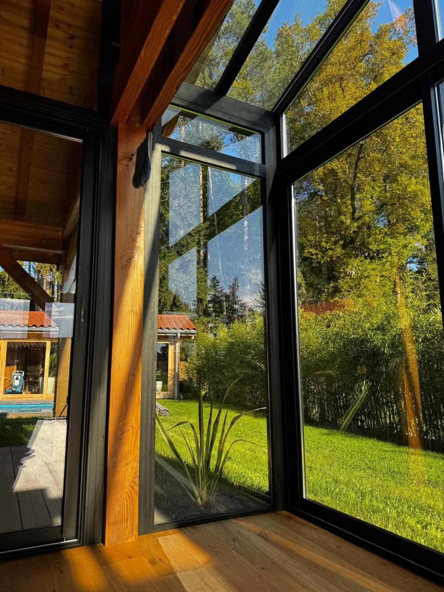 Miniature photo - 15 / 20