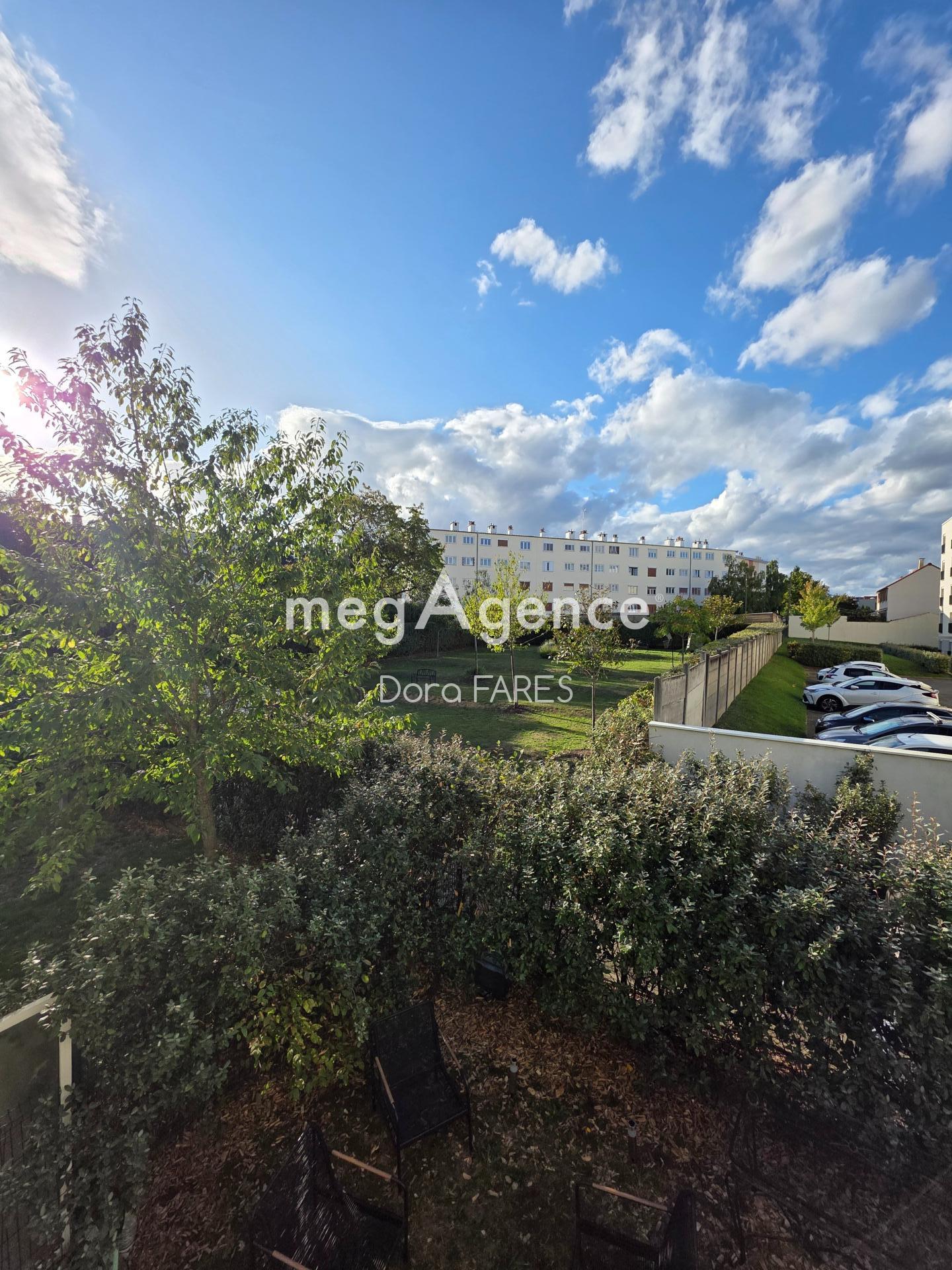 Miniature photo - 2 / 11