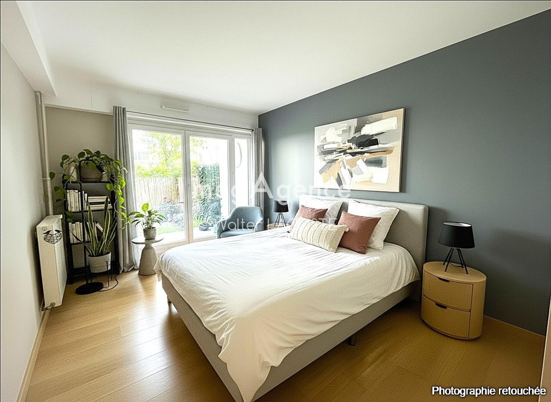 Miniature photo - 5 / 10