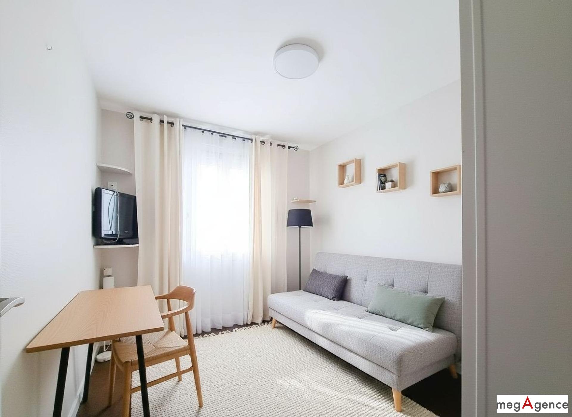 Miniature photo - 4 / 10