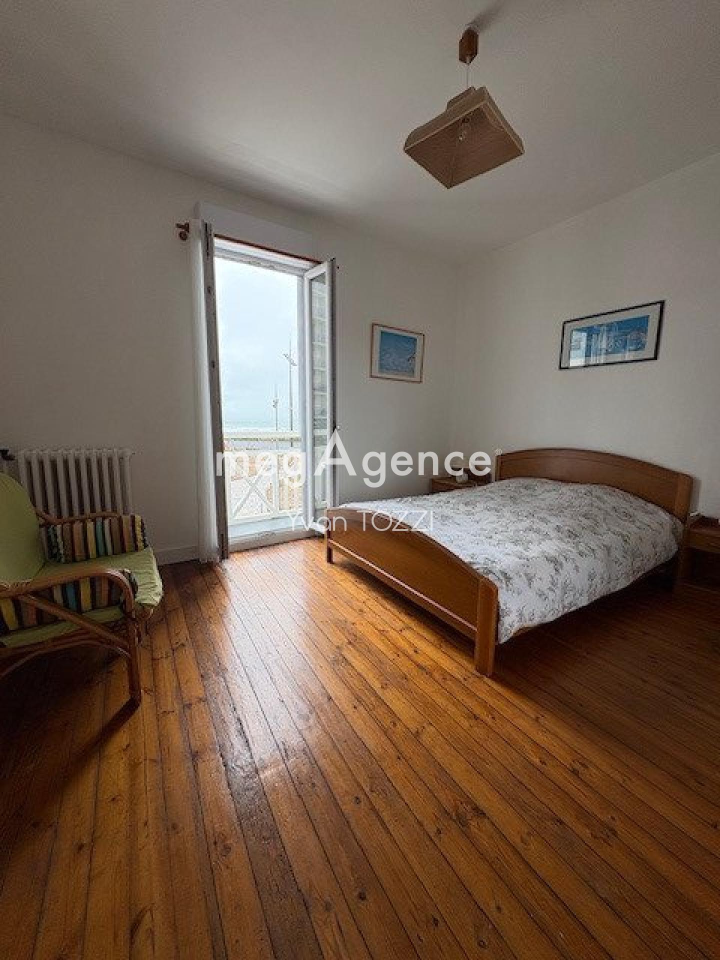 Miniature photo - 8 / 11