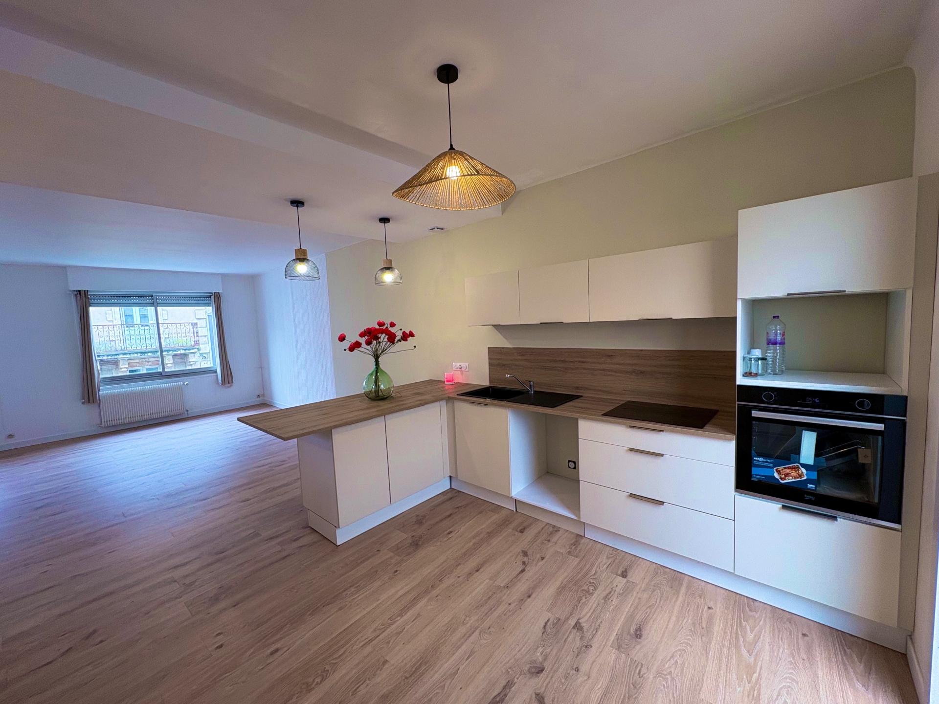 Miniature photo - 2 / 8