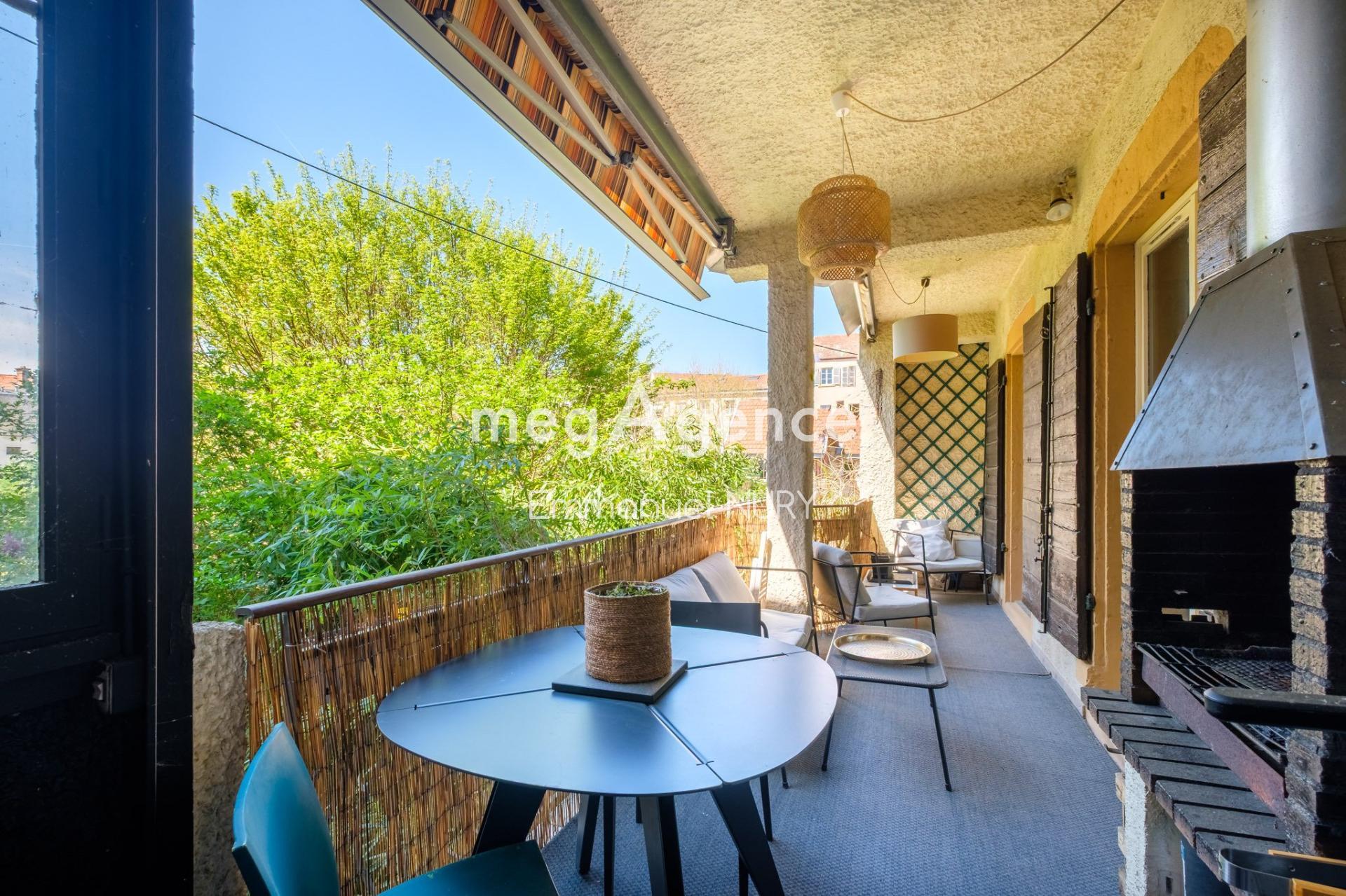 Miniature photo - 2 / 8