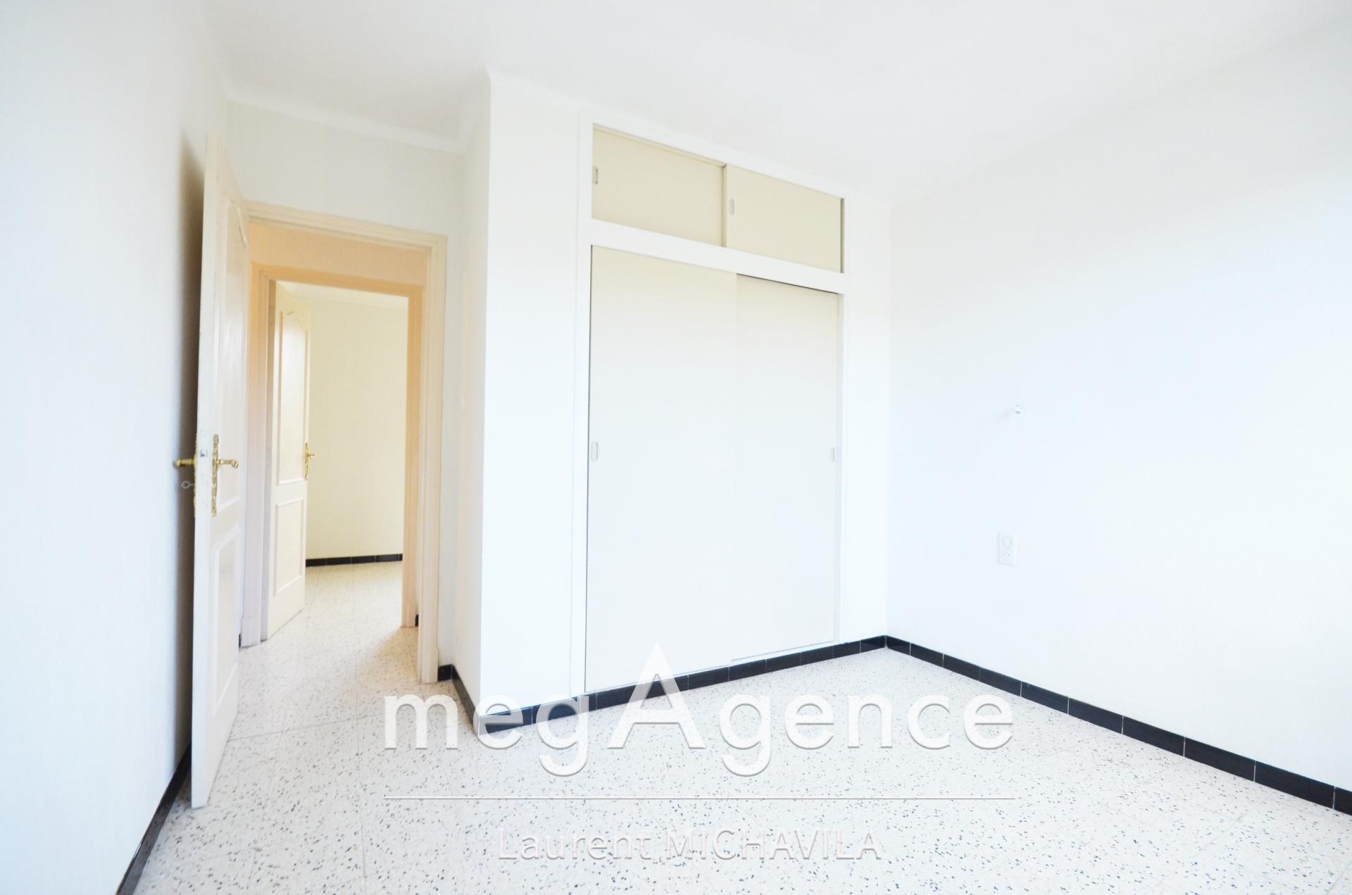 Miniature photo - 5 / 20