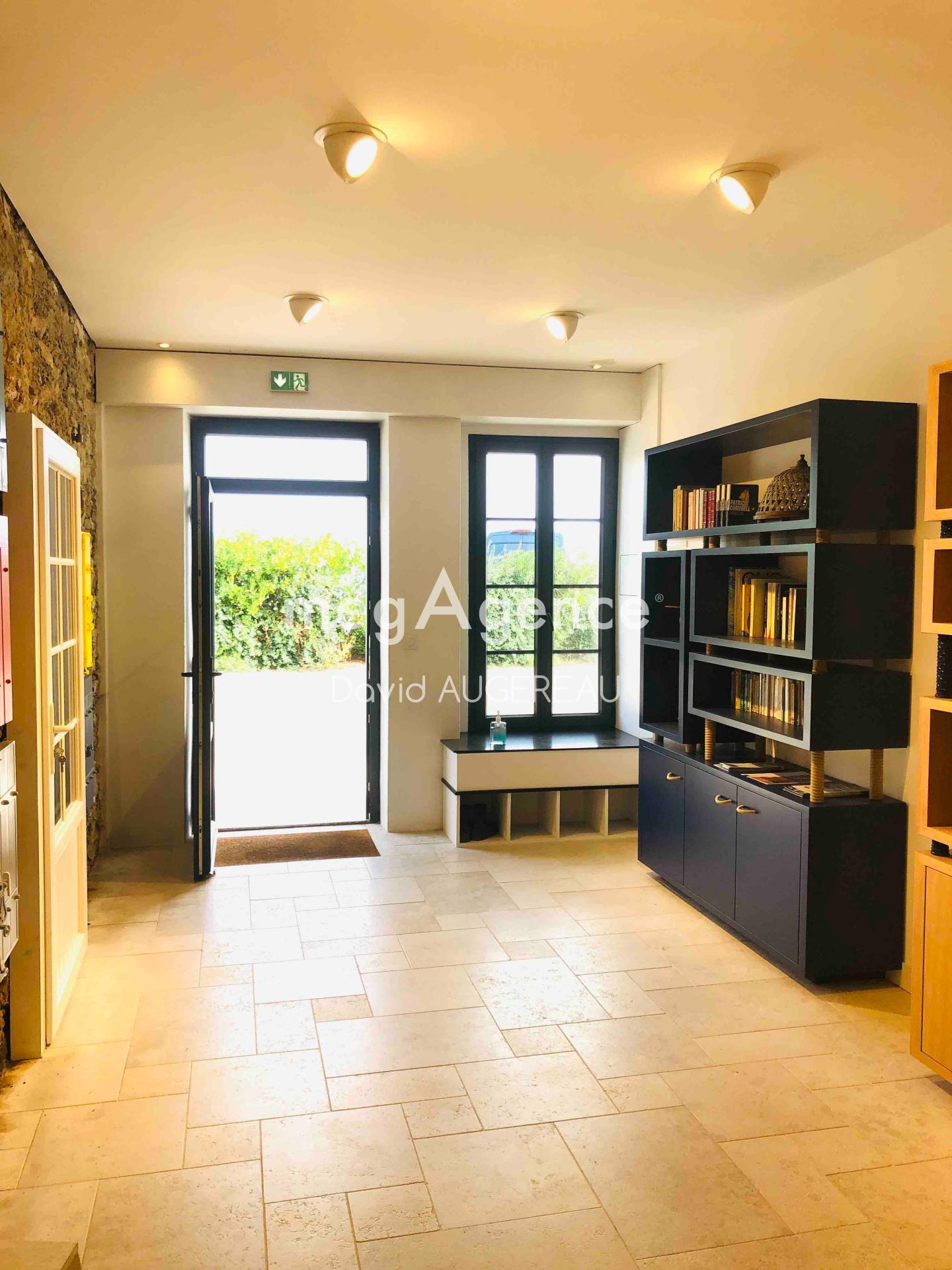 Miniature photo - 2 / 6