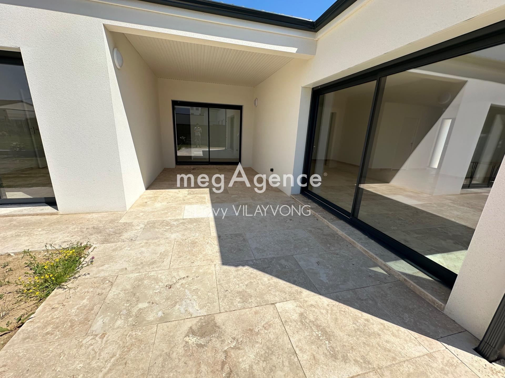 Miniature photo - 2 / 16