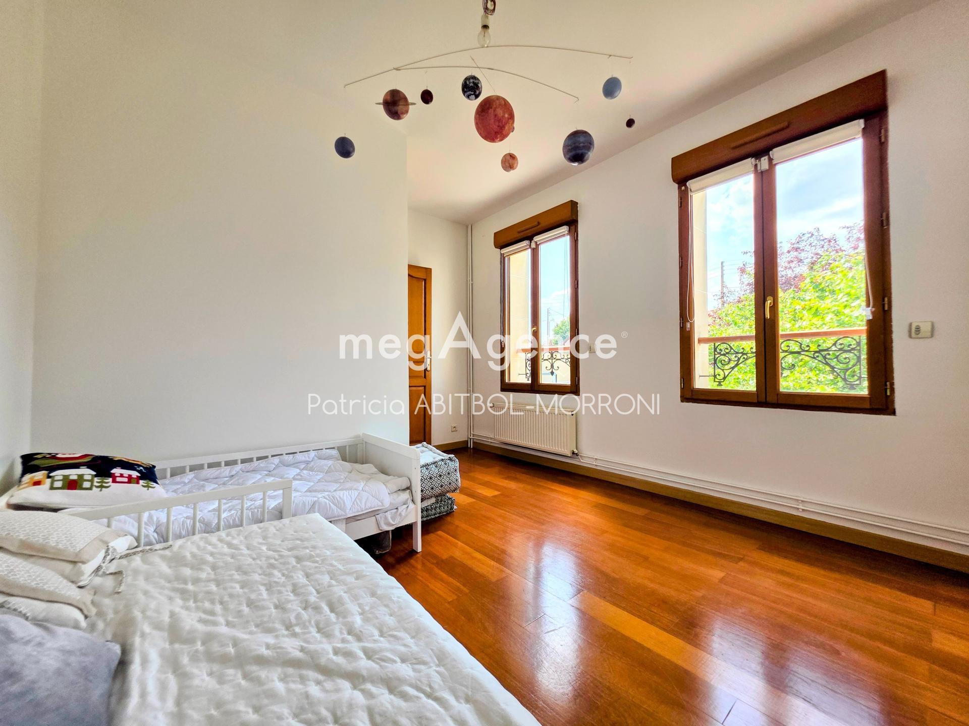 Miniature photo - 9 / 12