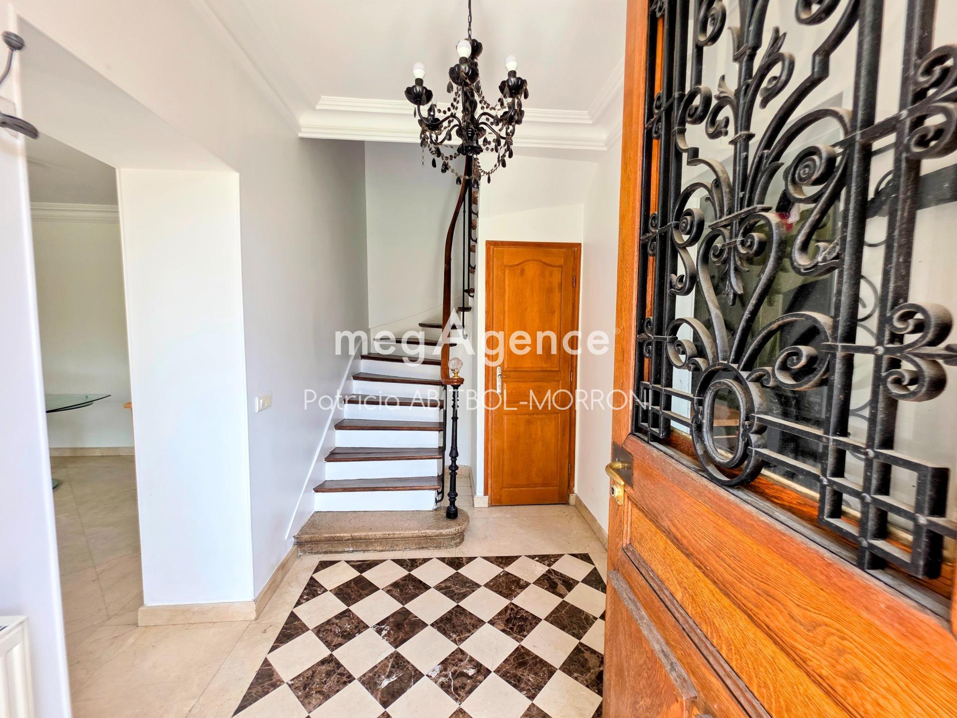 Miniature photo - 2 / 12