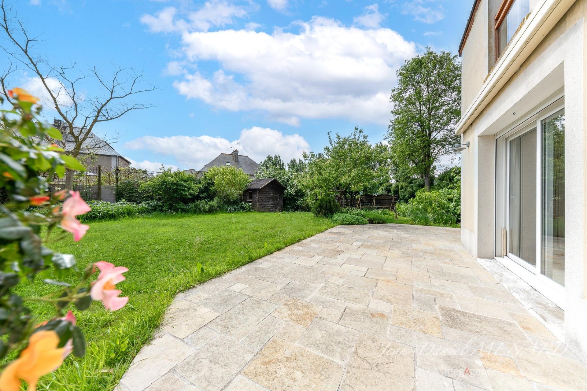 Miniature photo - 2 / 9