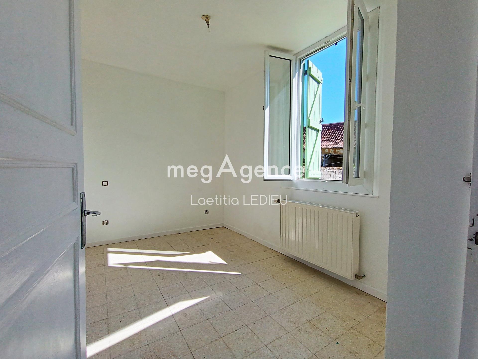 Miniature photo - 10 / 20