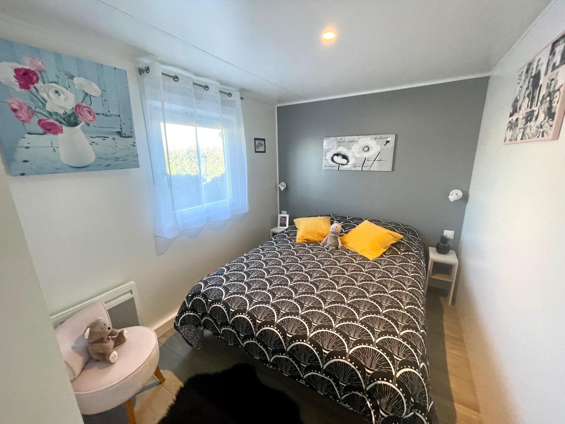 Miniature photo - 9 / 16