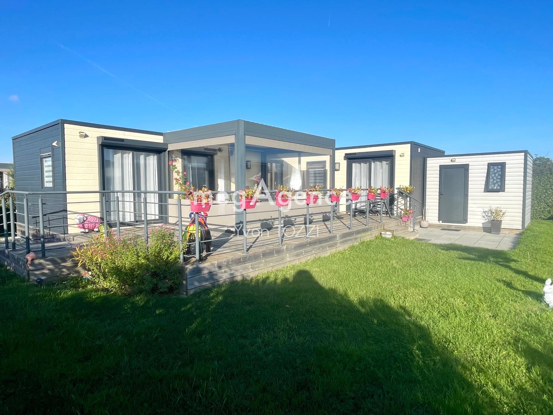 Miniature photo - 2 / 16