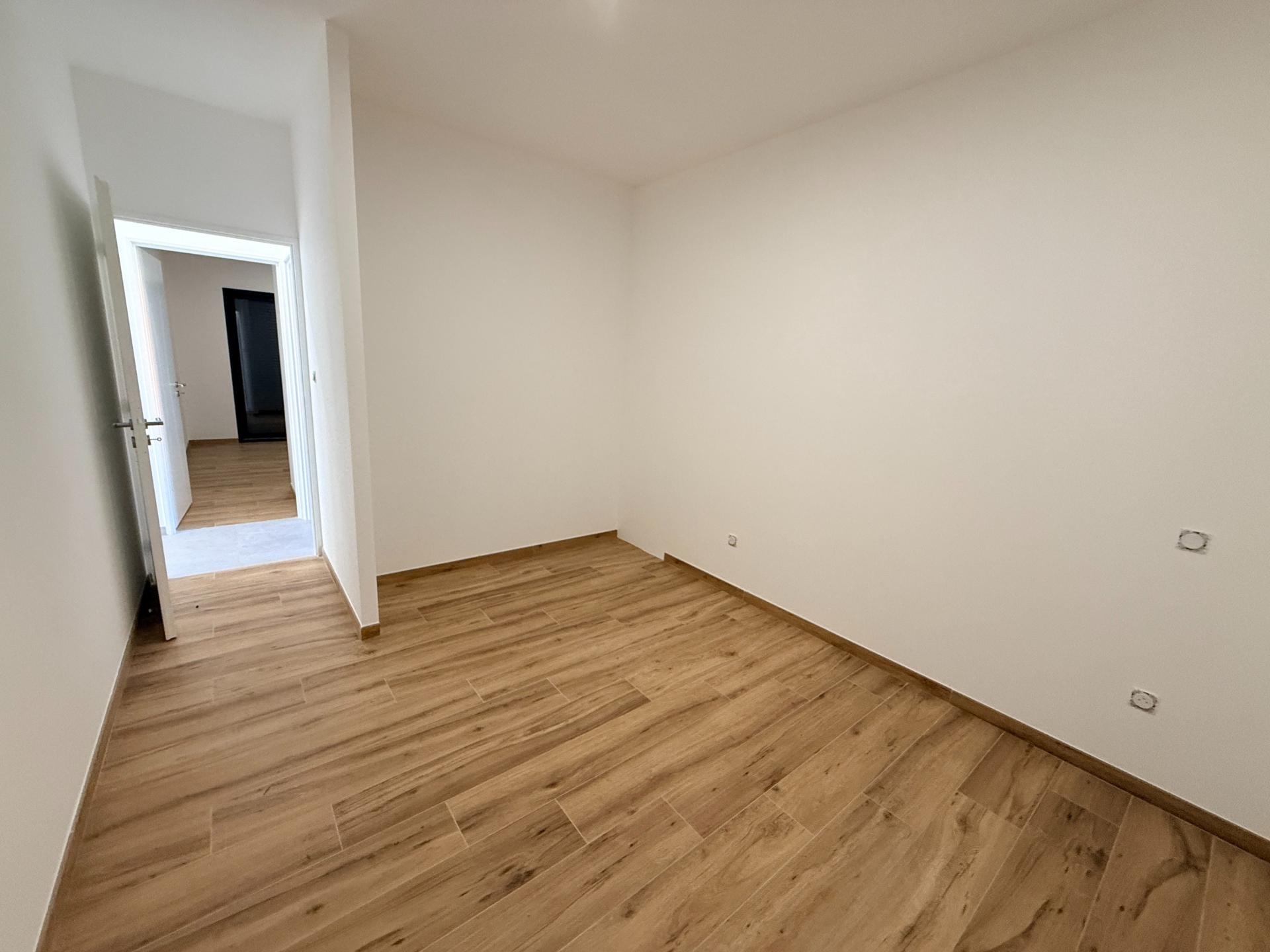 Miniature photo - 7 / 12