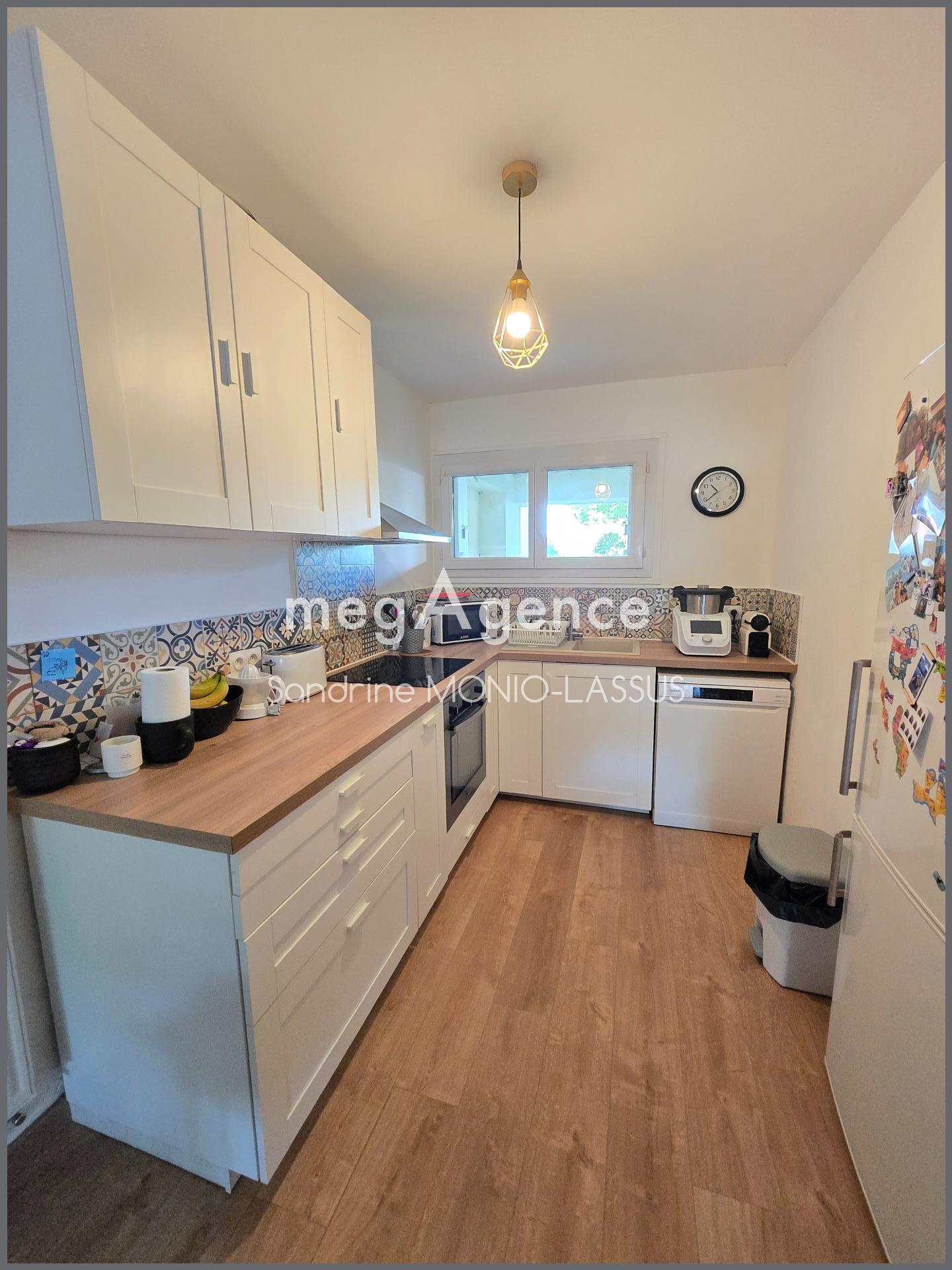 Miniature photo - 2 / 11