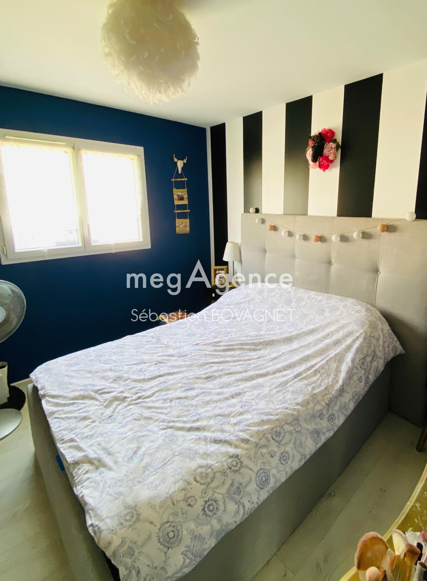 Miniature photo - 3 / 4