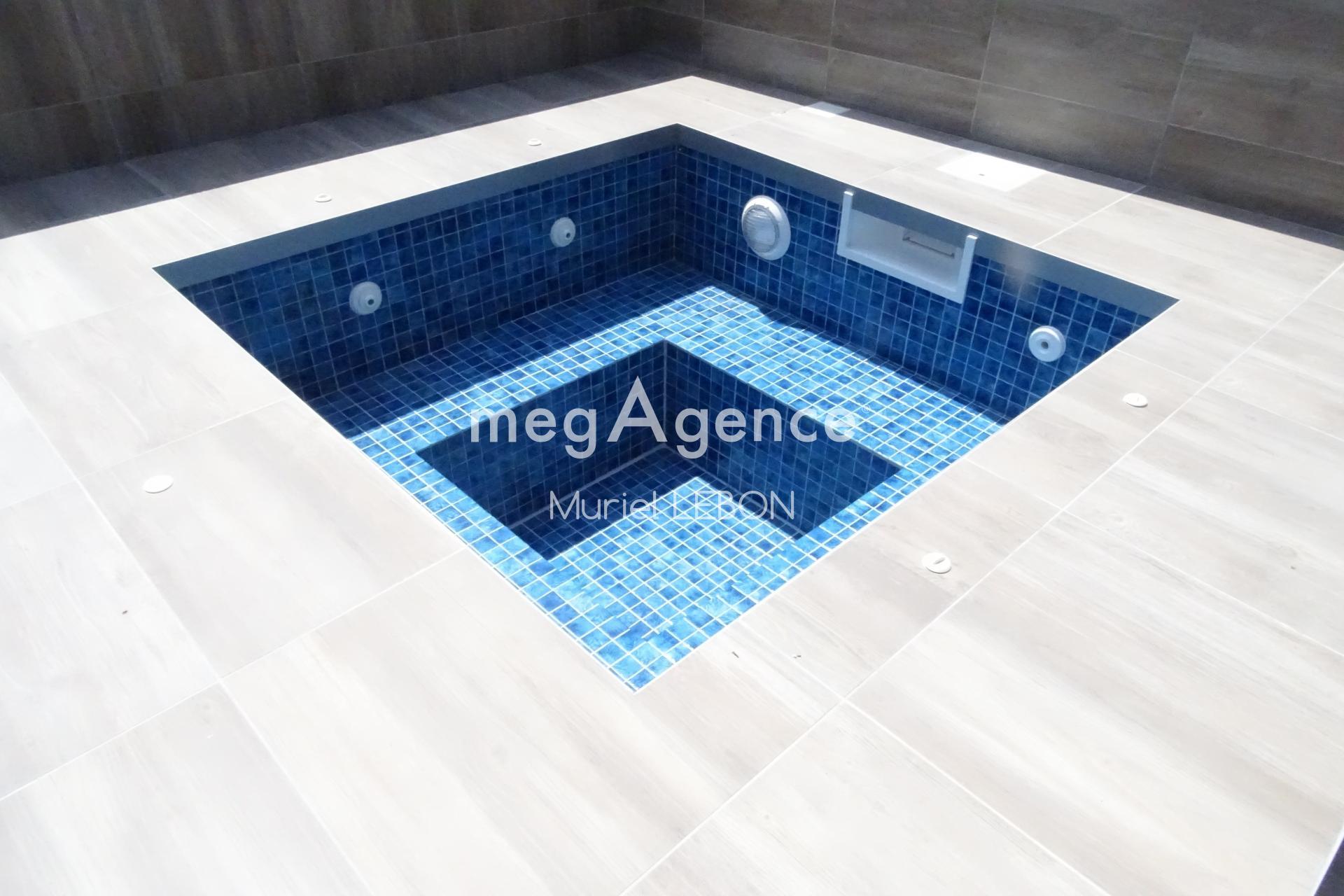 Miniature photo - 8 / 10