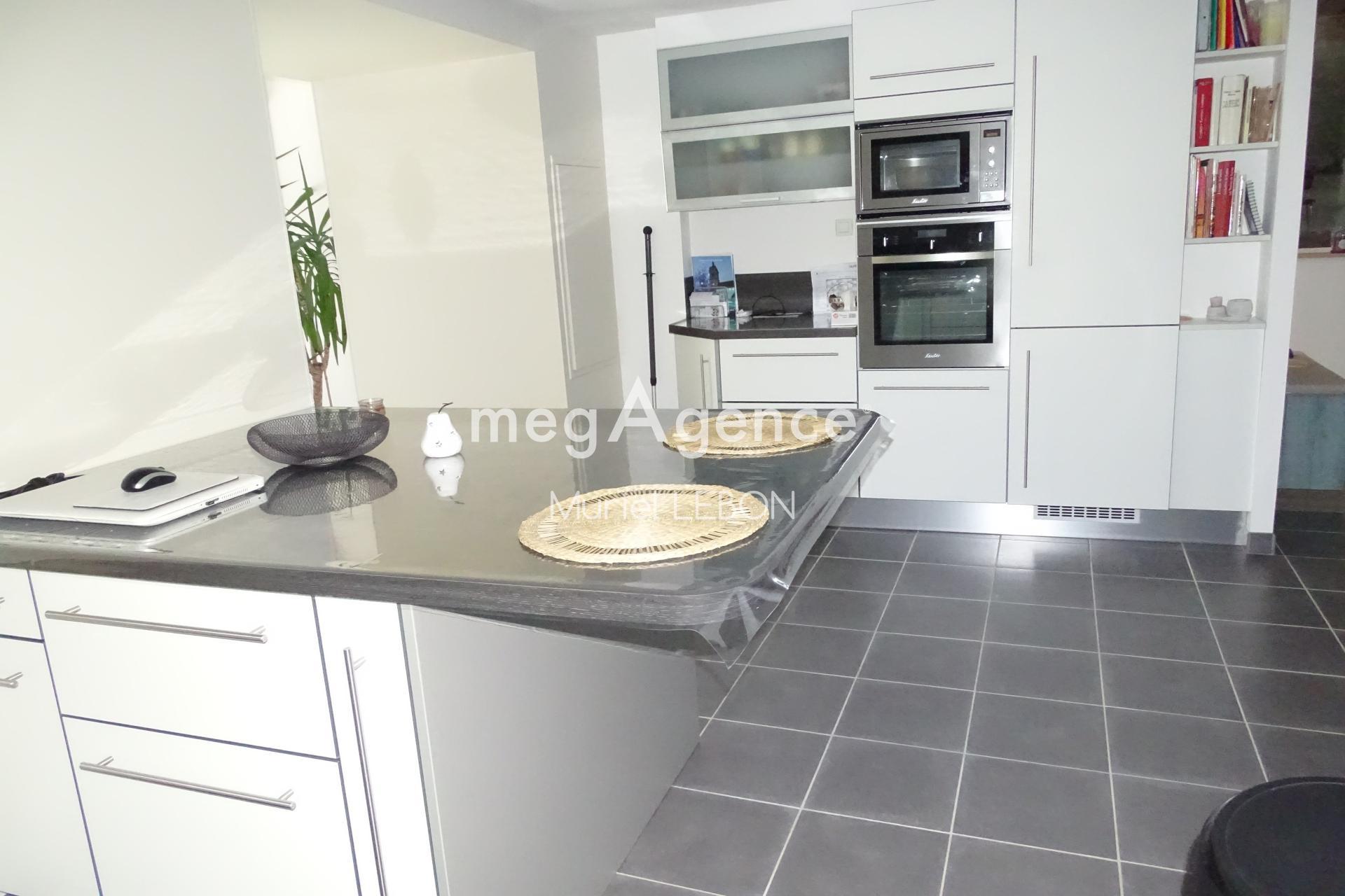 Miniature photo - 5 / 10