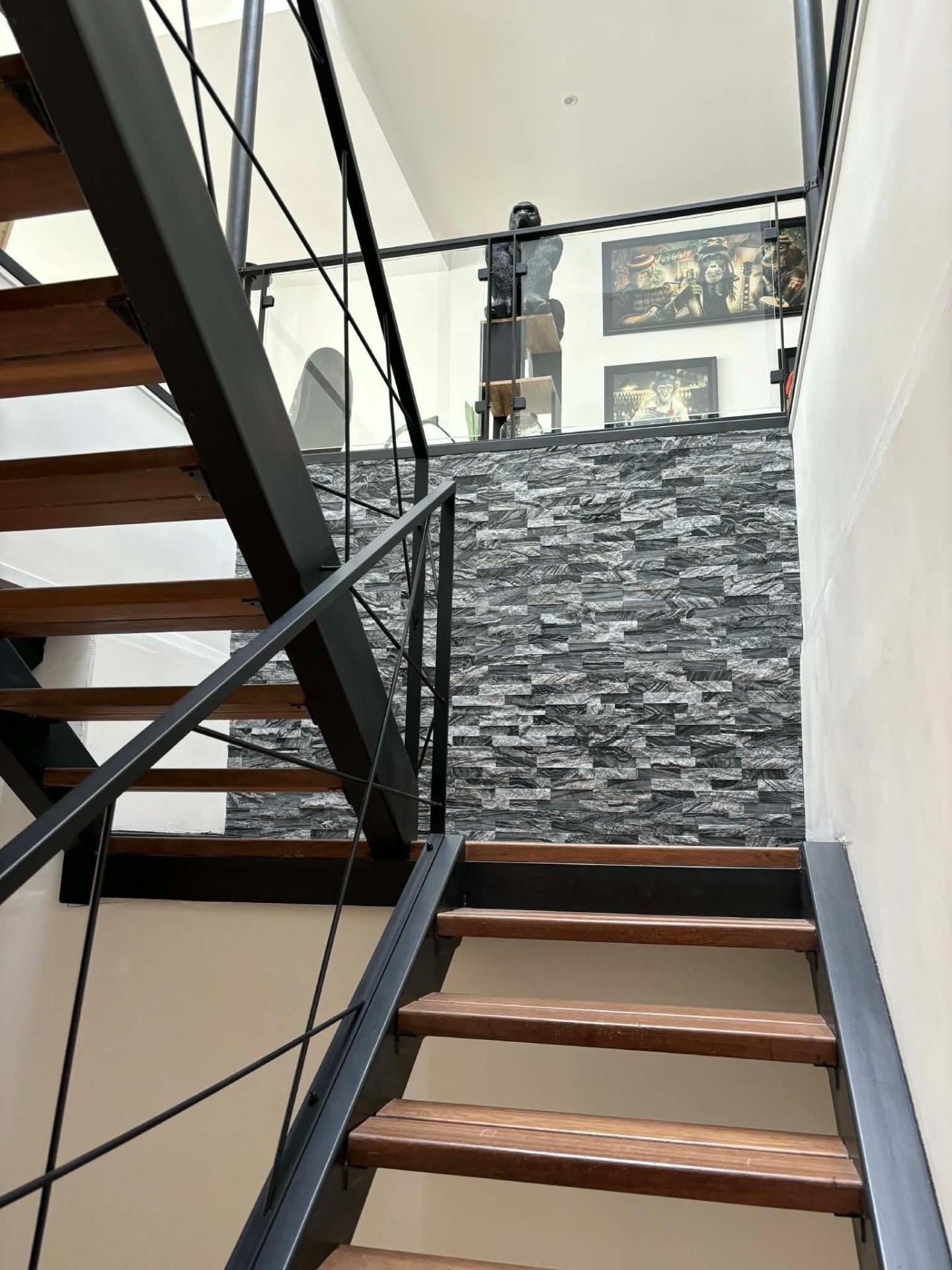 Miniature photo - 4 / 9