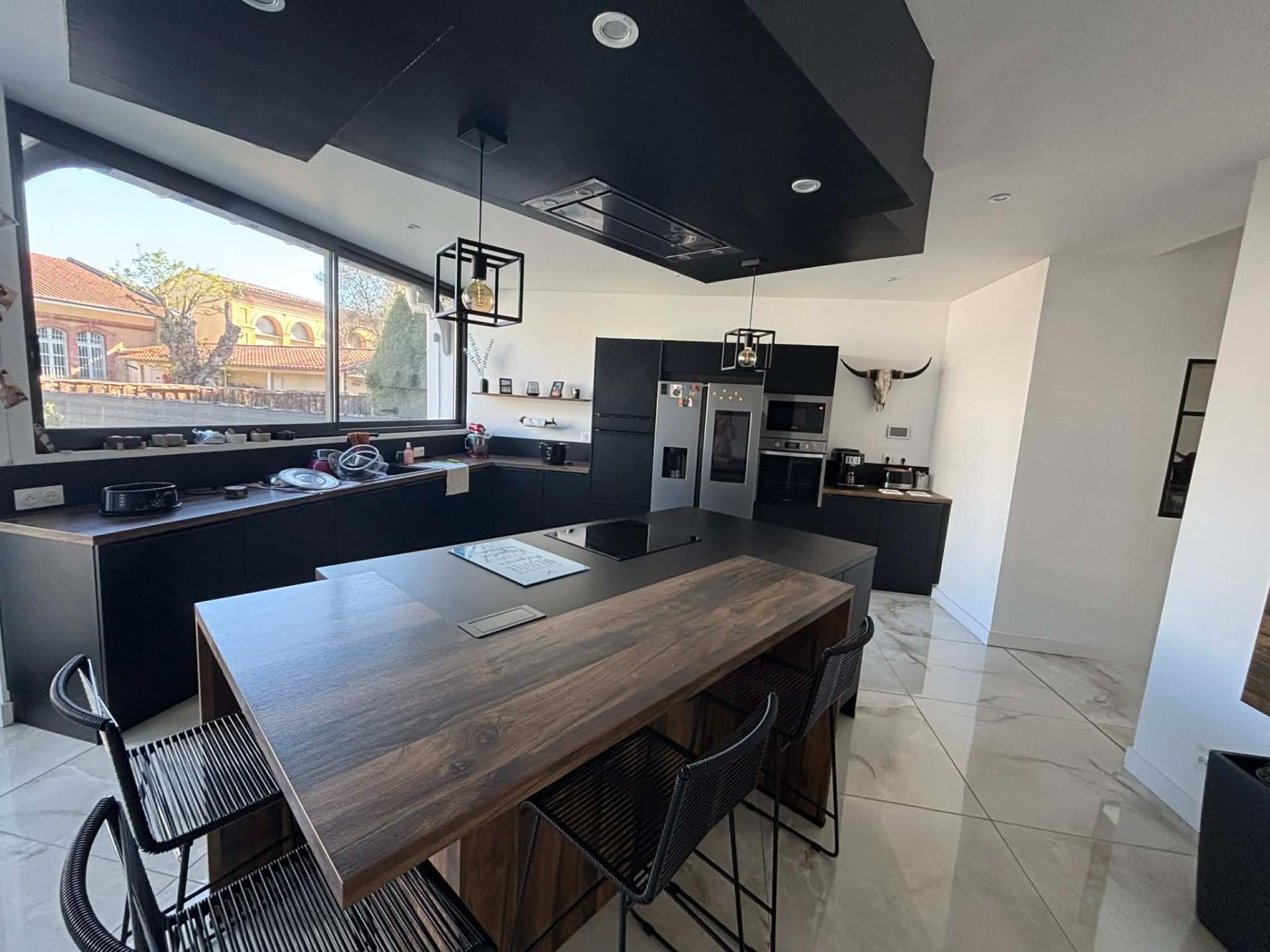 Miniature photo - 2 / 9