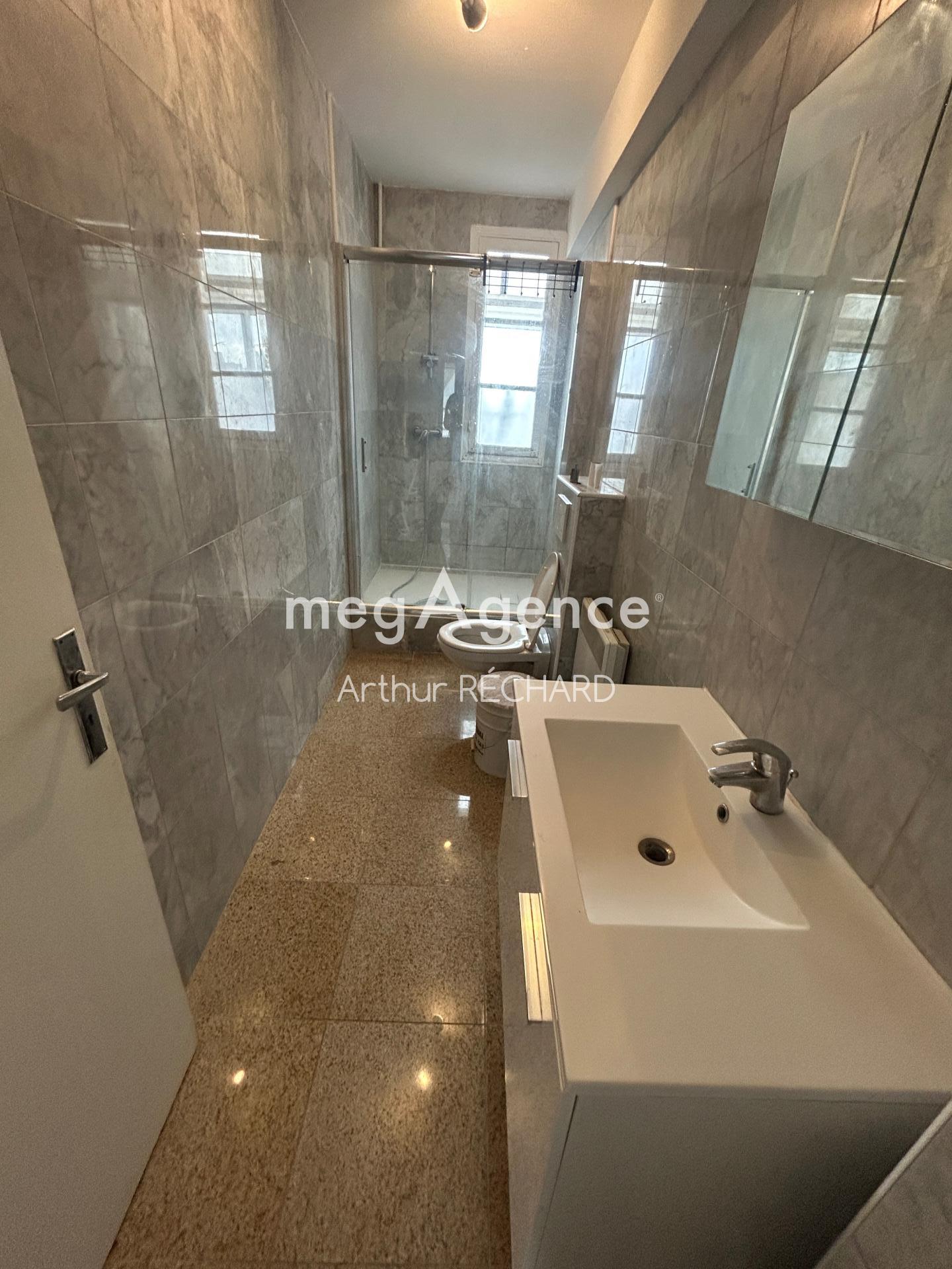 Miniature photo - 9 / 10