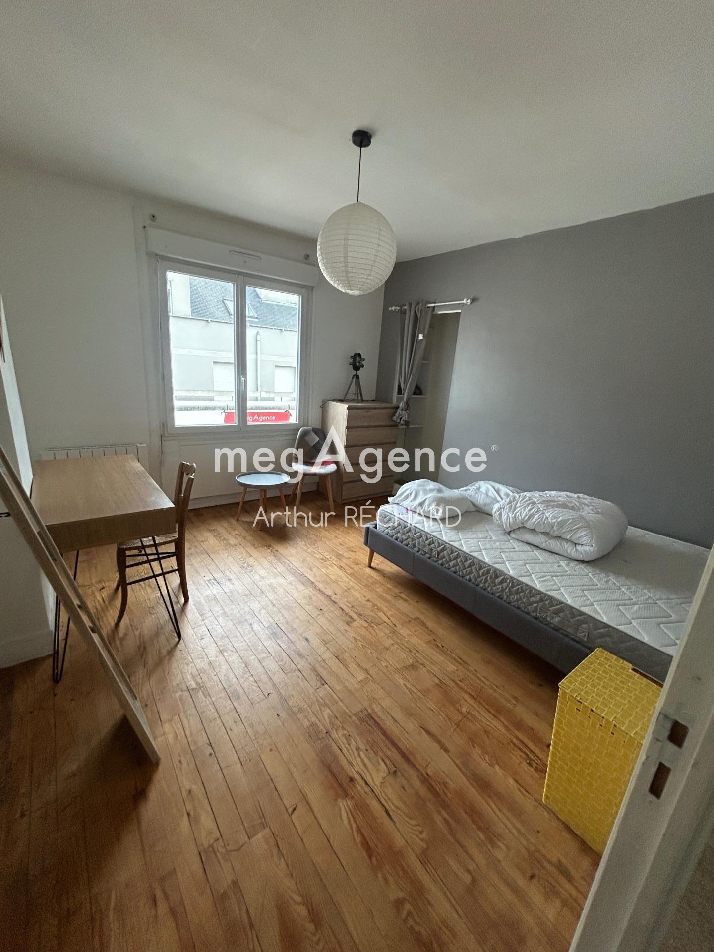 Miniature photo - 2 / 10