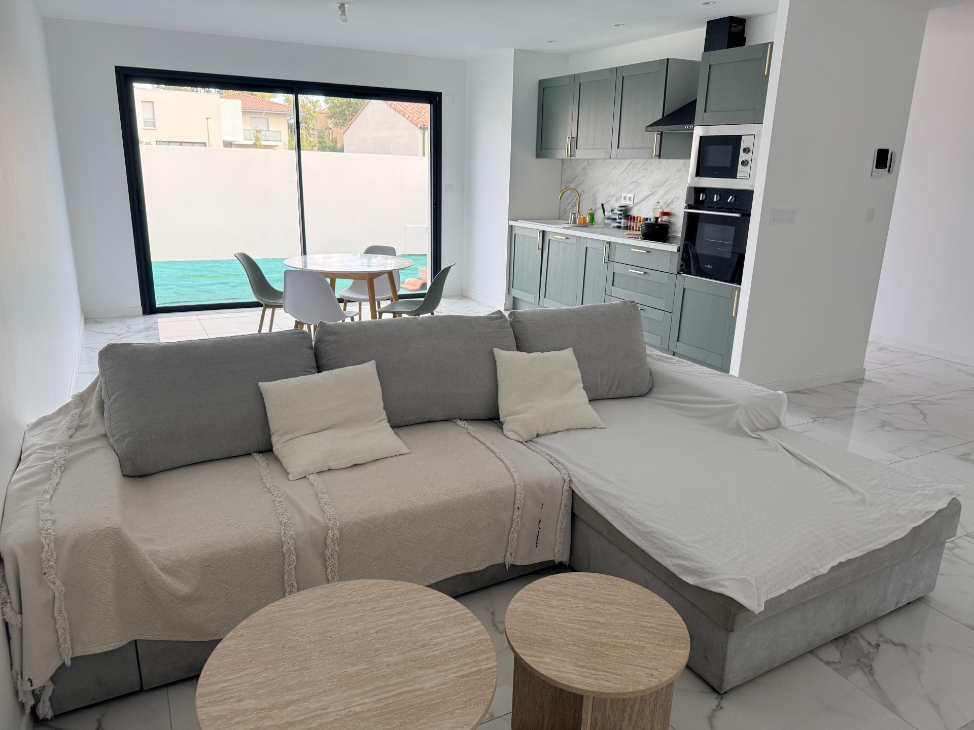 Miniature photo - 2 / 8