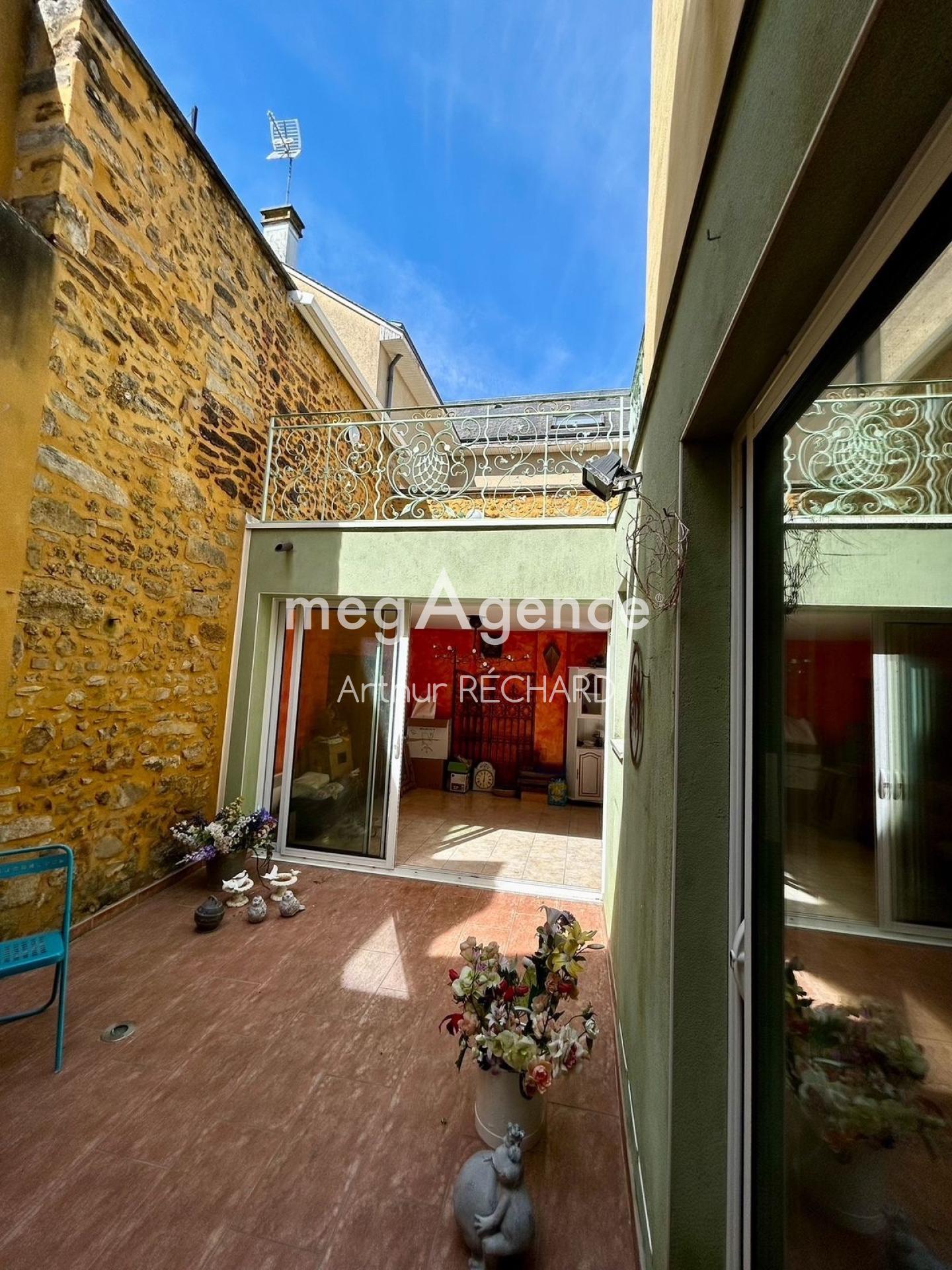 Miniature photo - 8 / 8