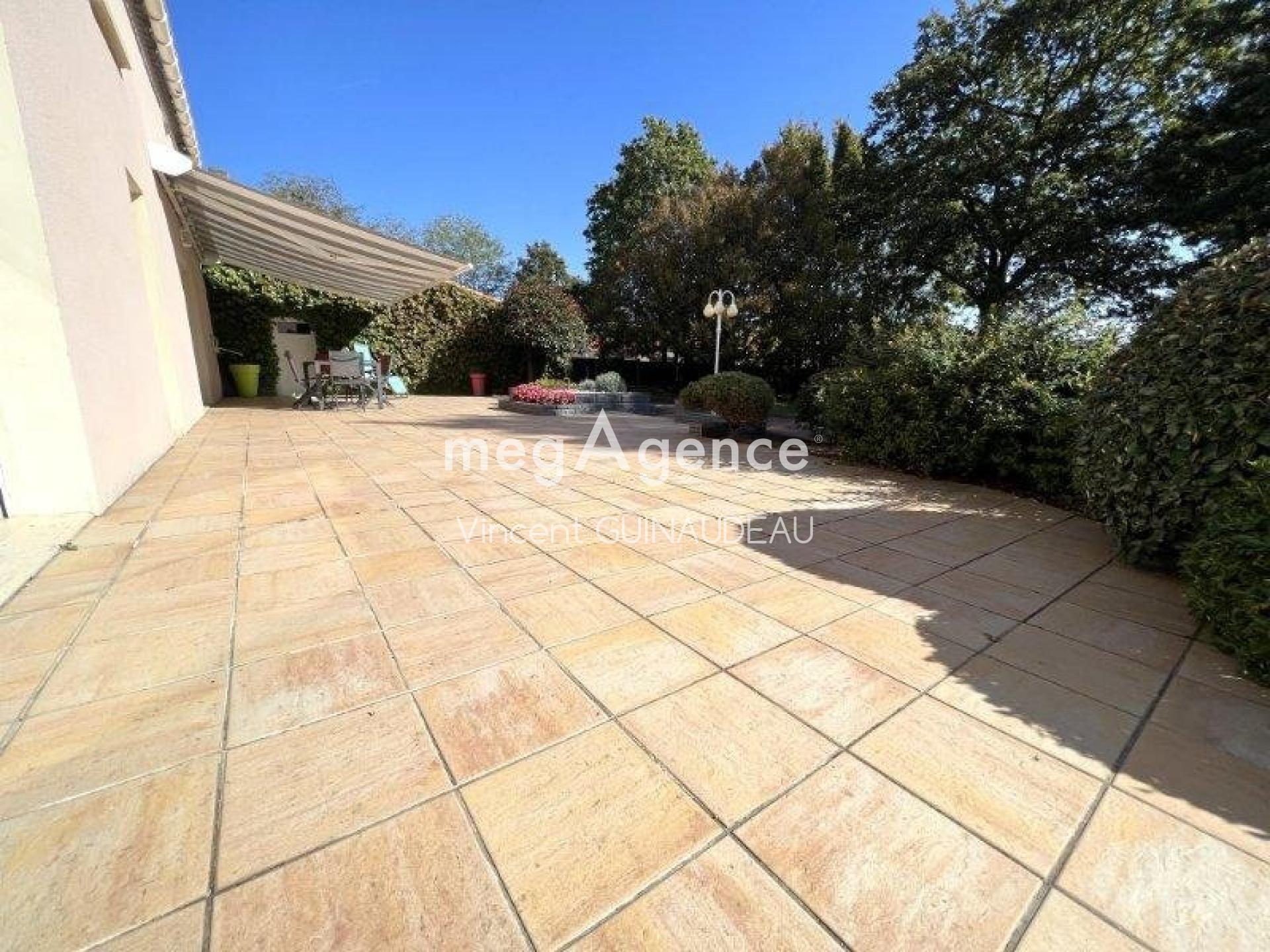 Miniature photo - 2 / 9