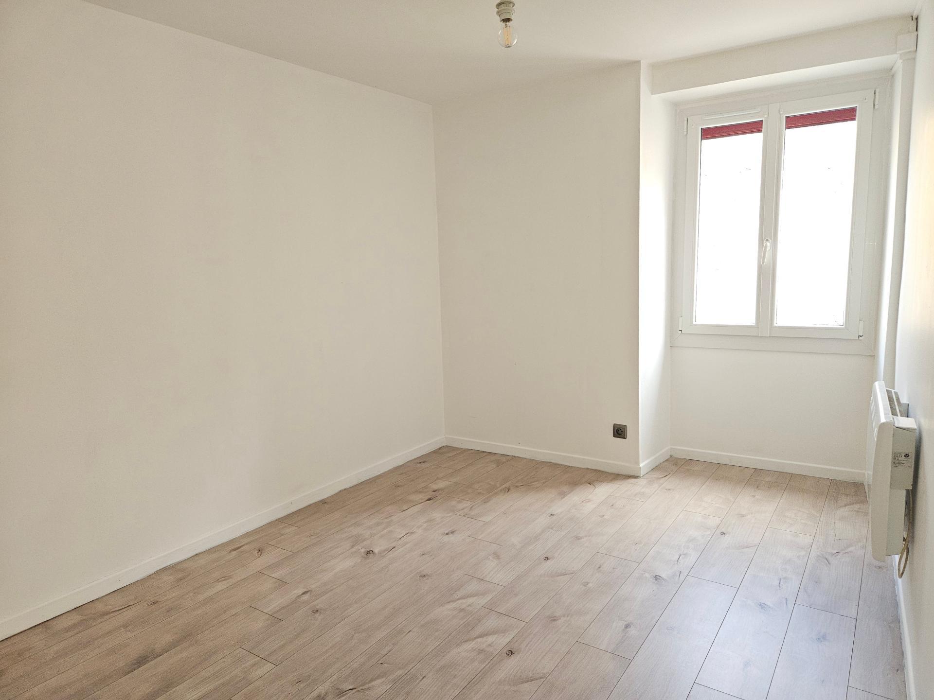 Miniature photo - 8 / 12