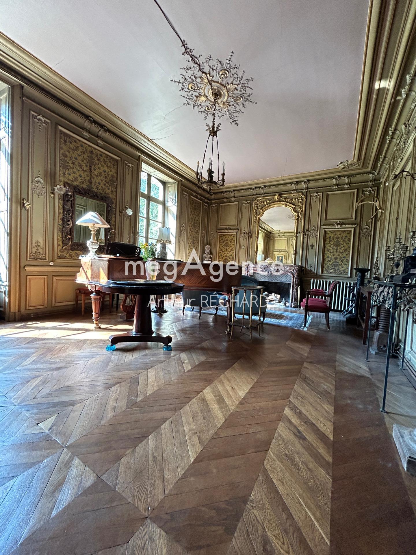 Miniature photo - 2 / 14