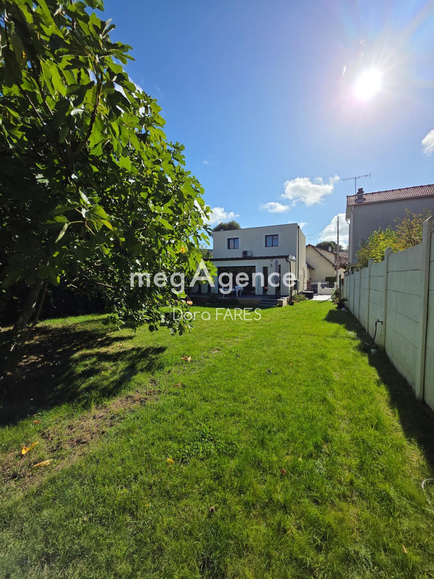 Miniature photo - 2 / 17