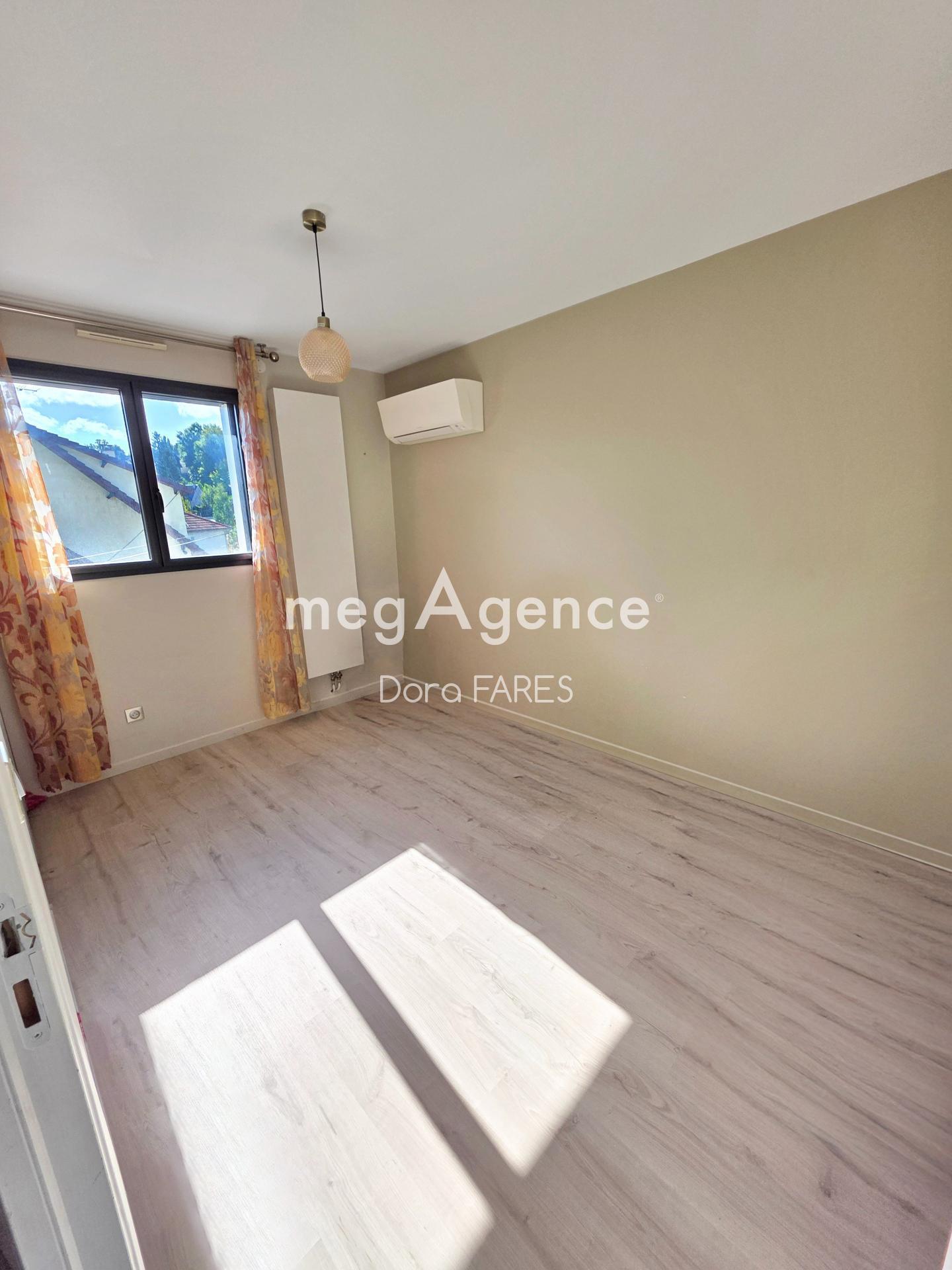 Miniature photo - 16 / 17