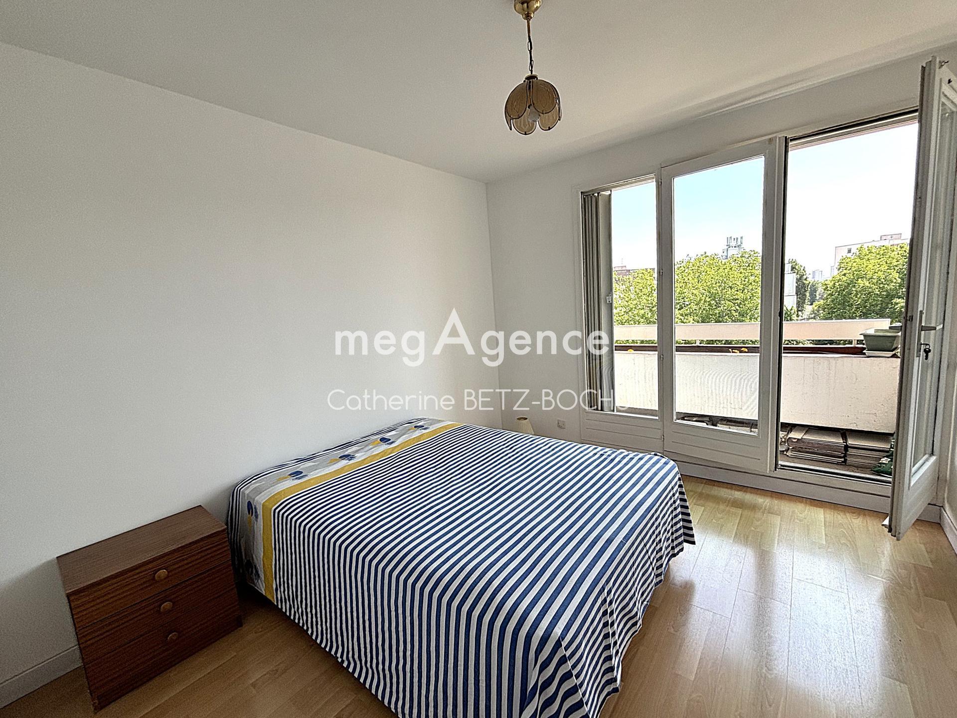 Miniature photo - 8 / 12