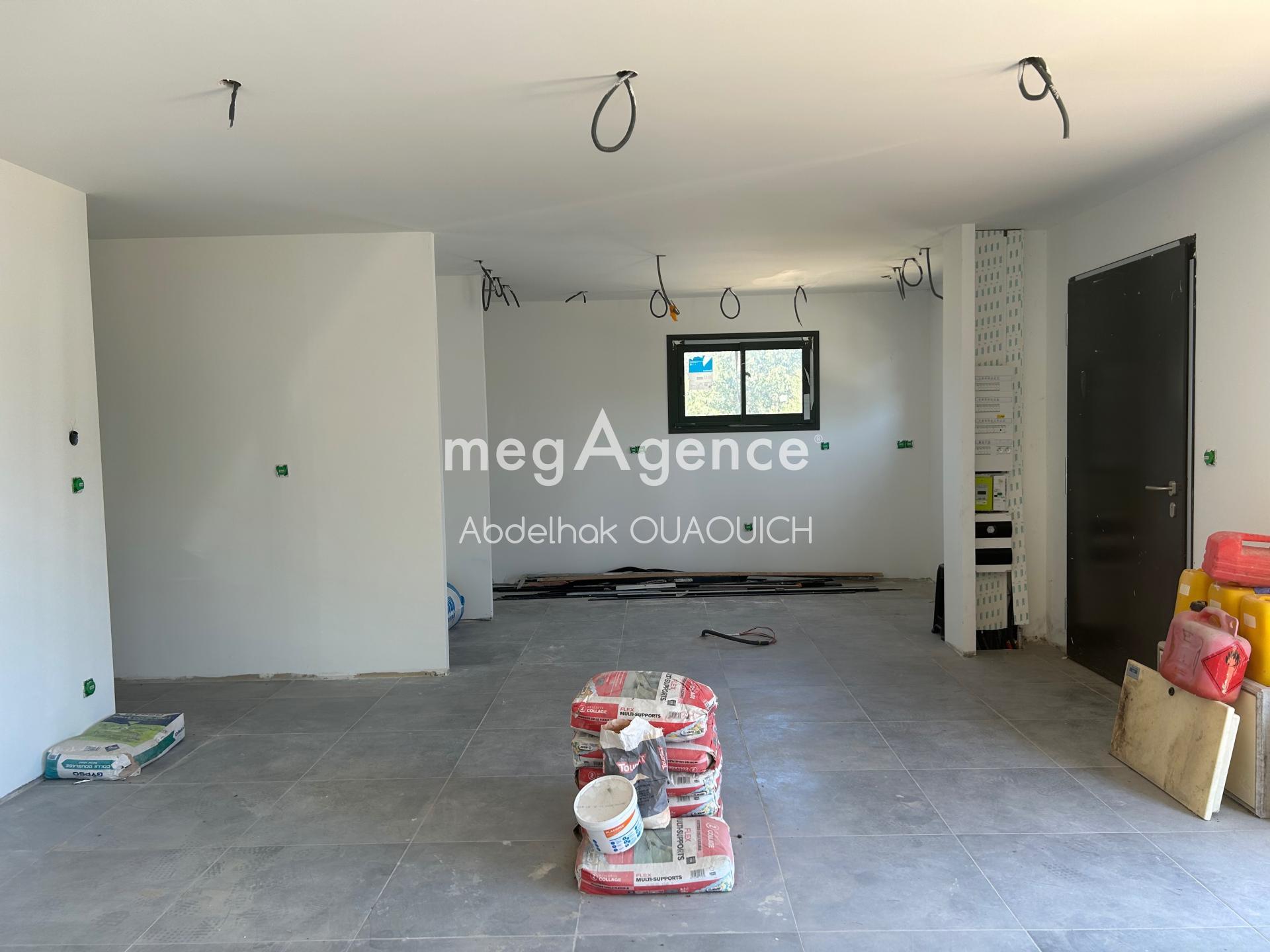 Miniature photo - 2 / 12