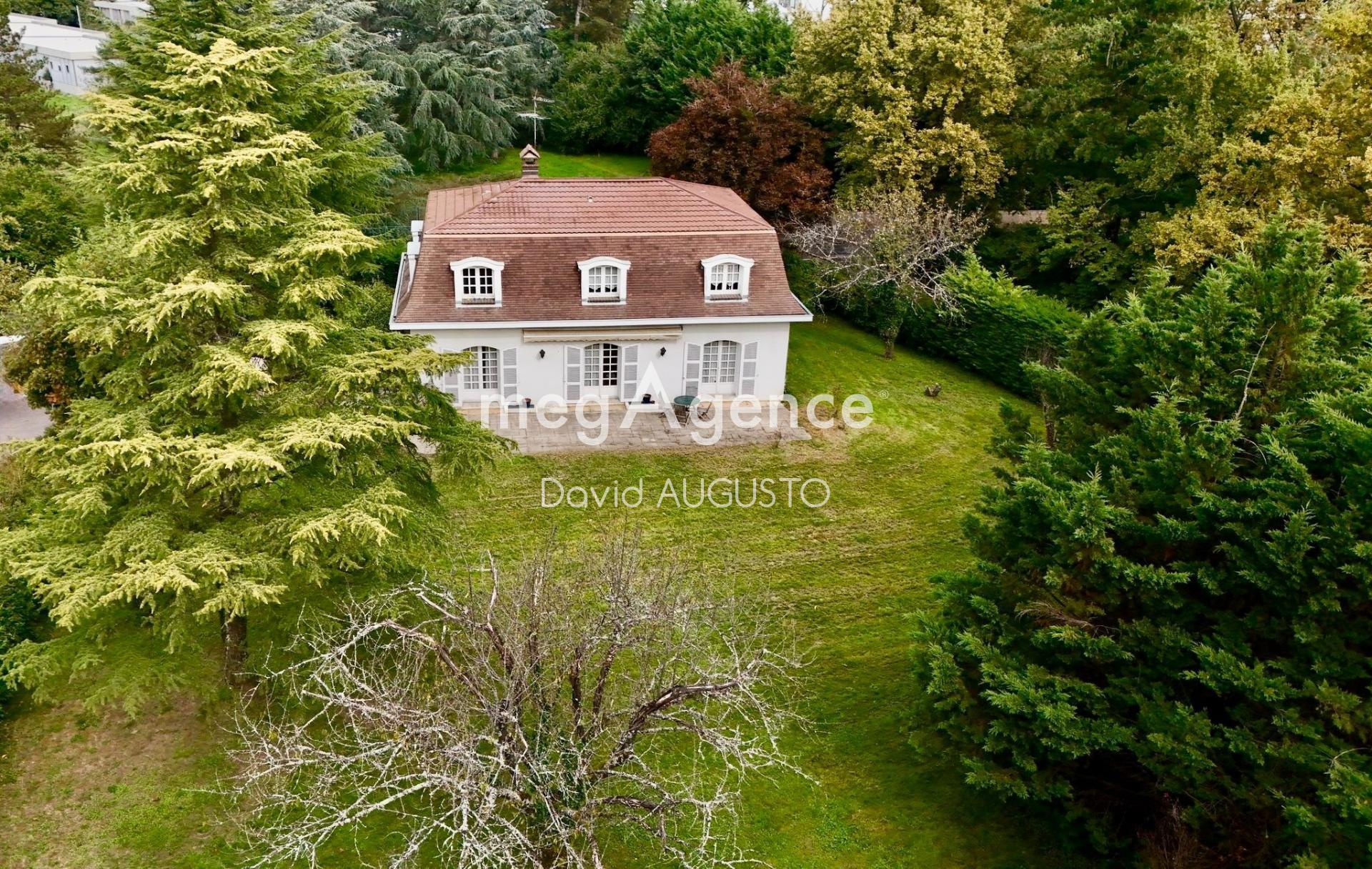 Miniature photo - 2 / 12