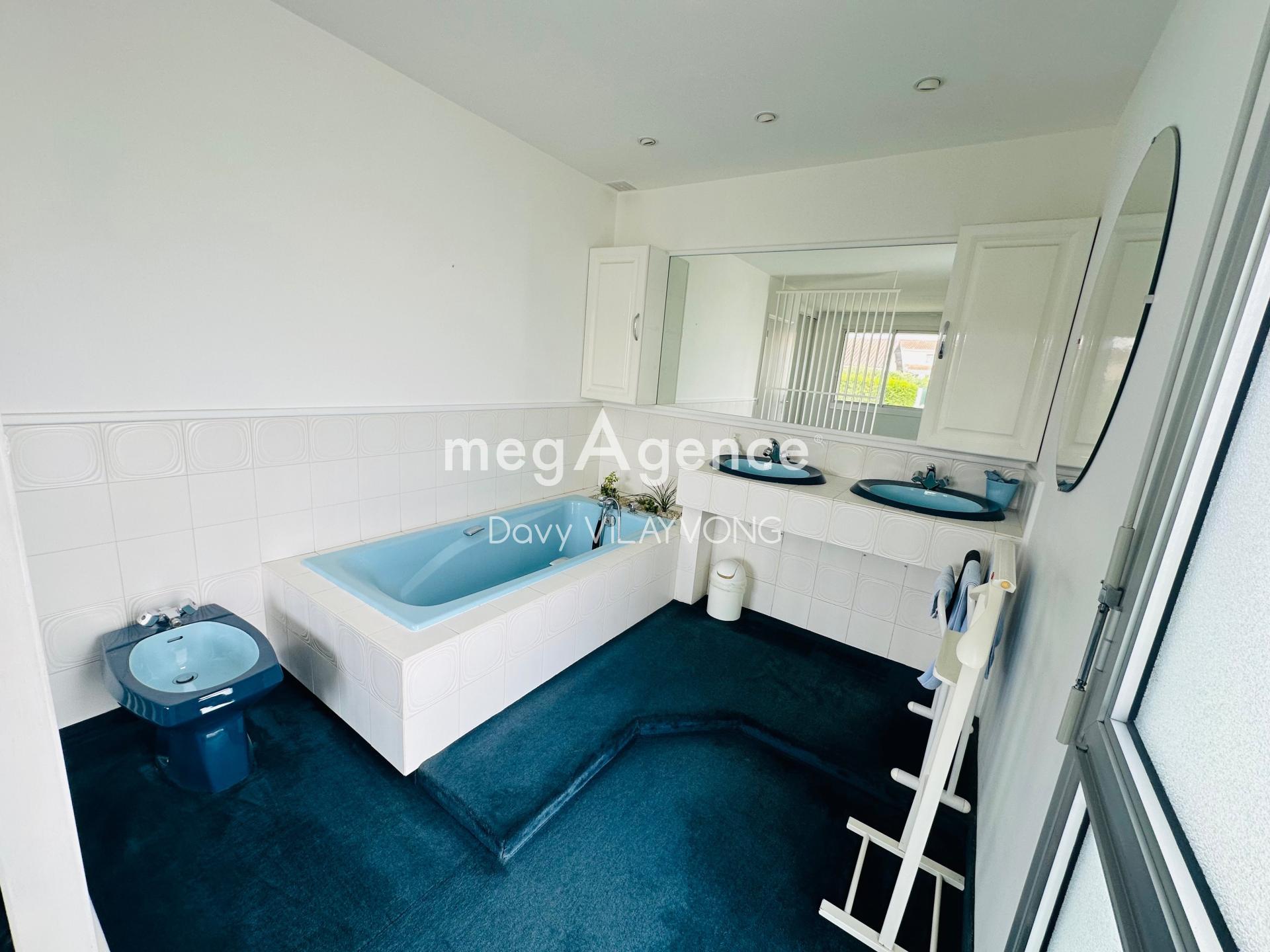 Miniature photo - 8 / 10