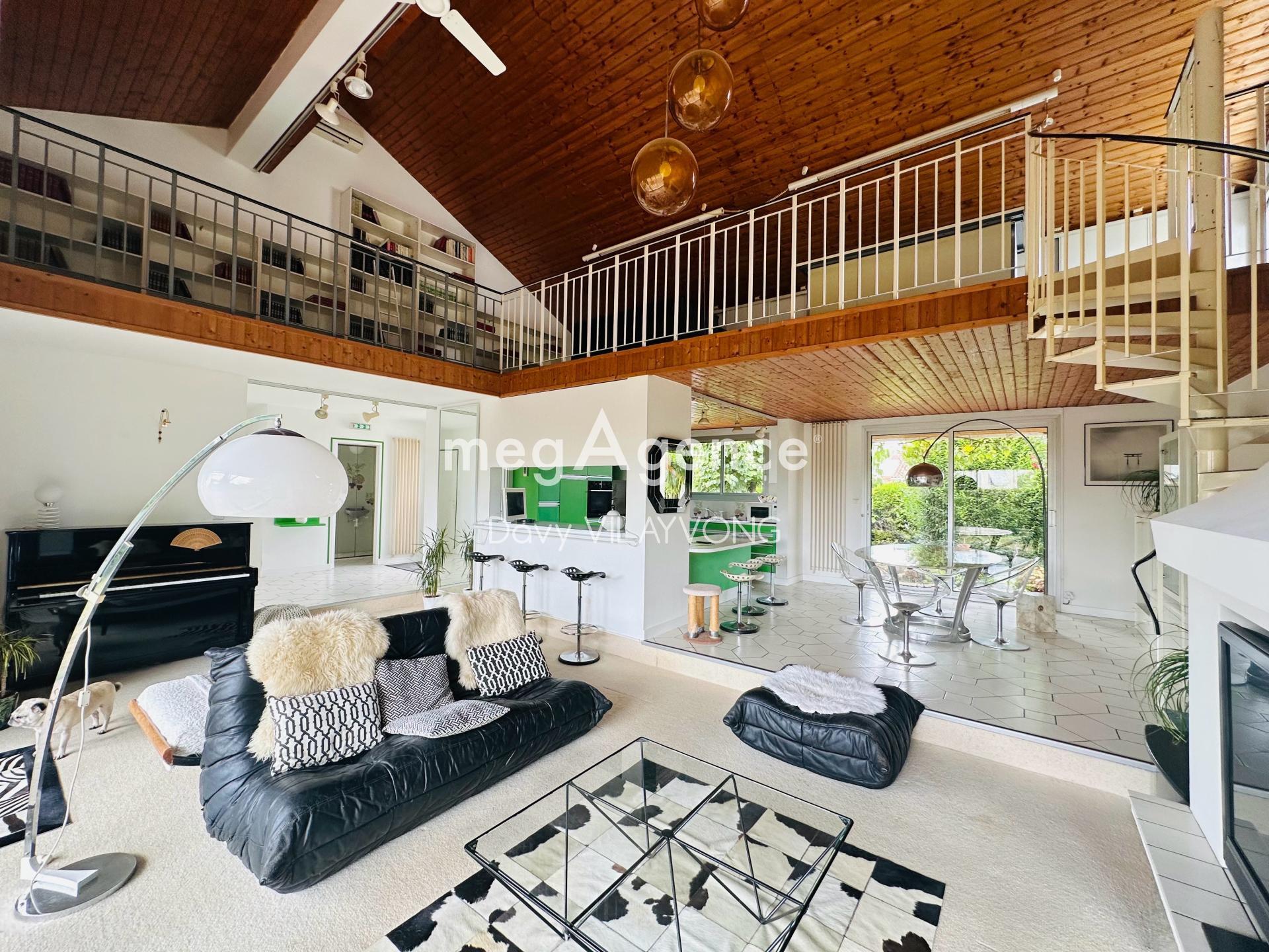 Miniature photo - 2 / 10