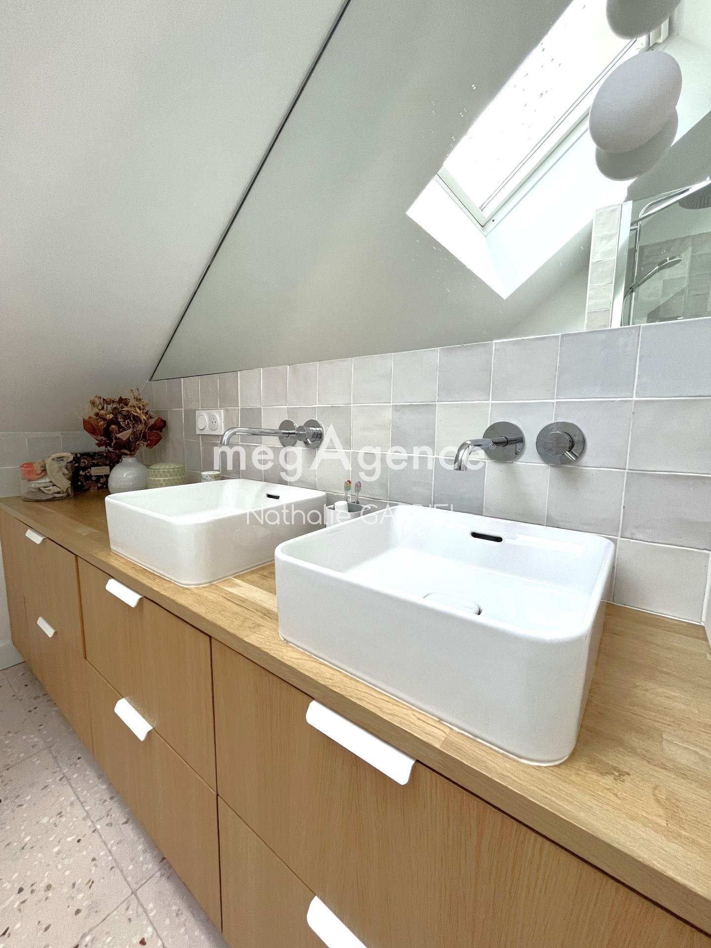 Miniature photo - 12 / 19