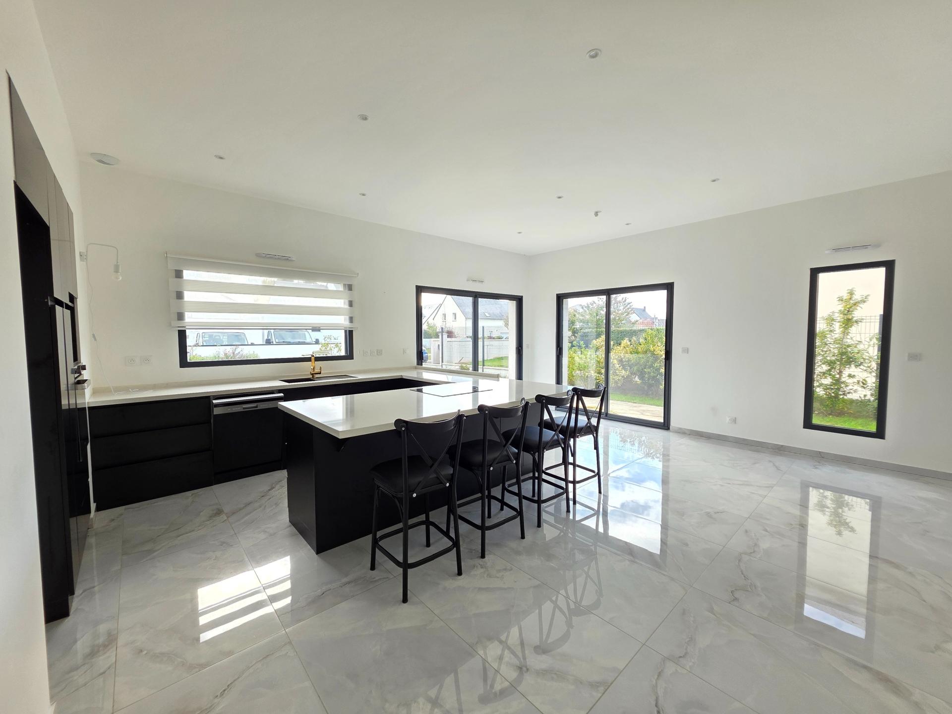 Miniature photo - 3 / 18