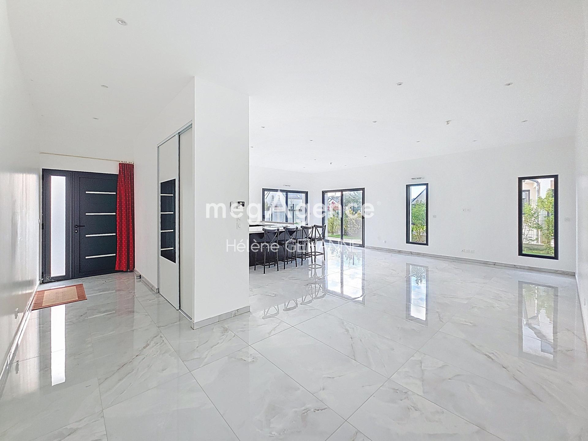 Miniature photo - 2 / 18