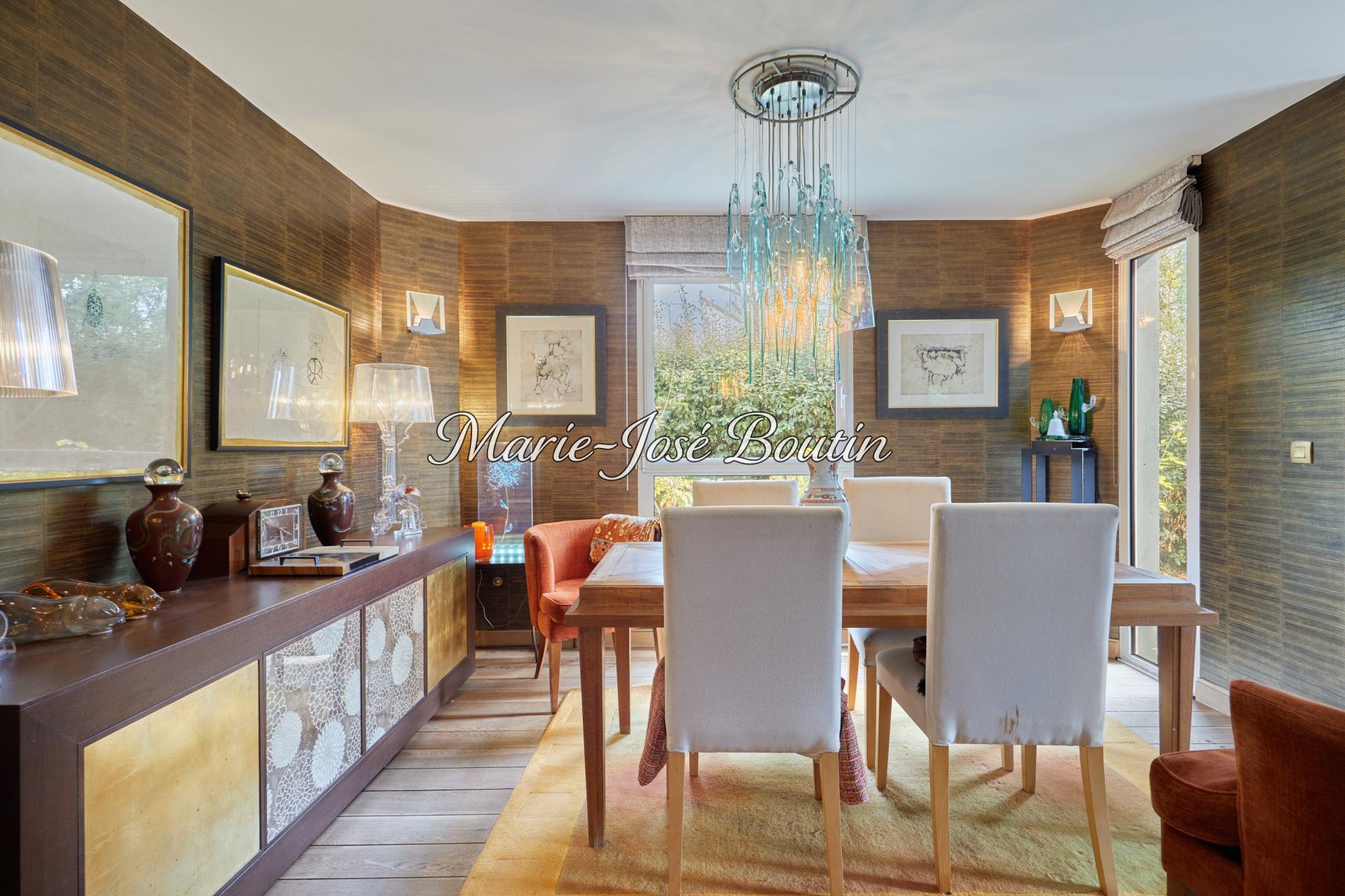 Miniature photo - 2 / 12