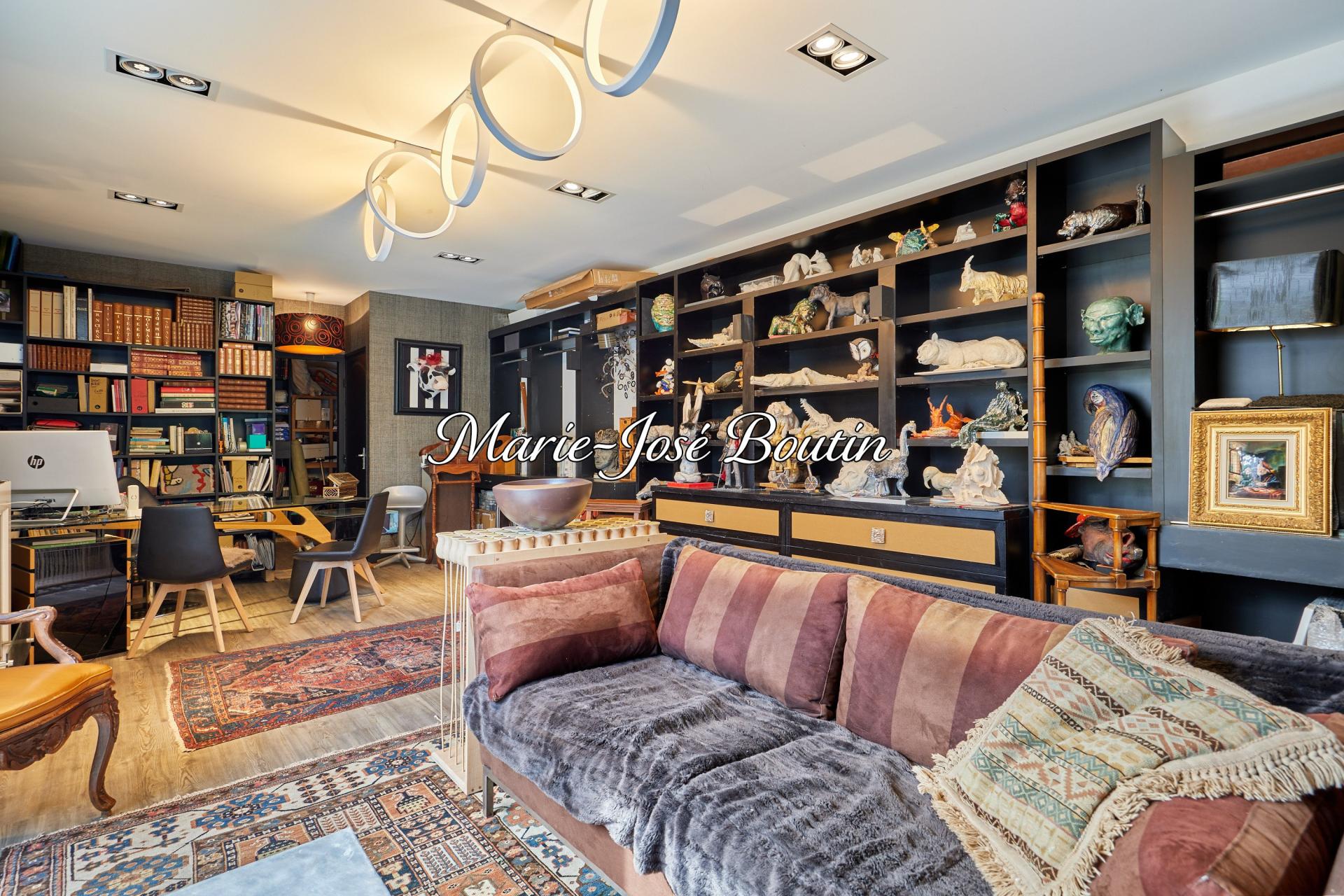 Miniature photo - 12 / 12