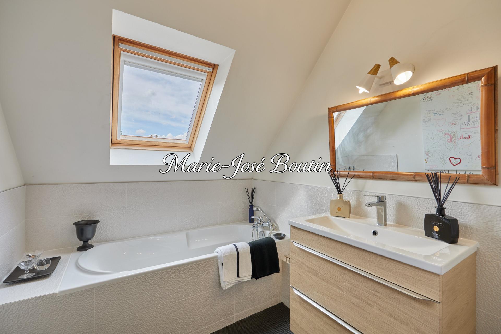 Miniature photo - 9 / 12